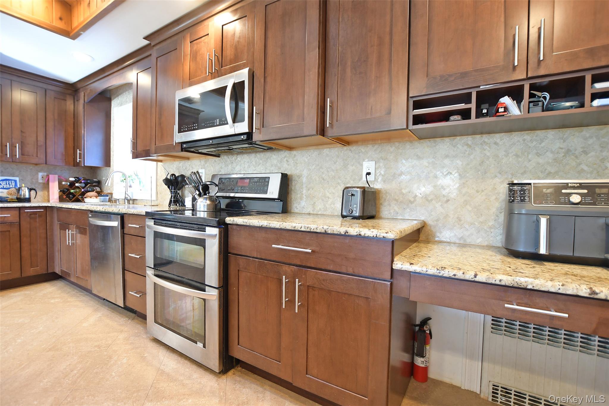 7 Maple Road Middle Island Middle Island, NY 11953