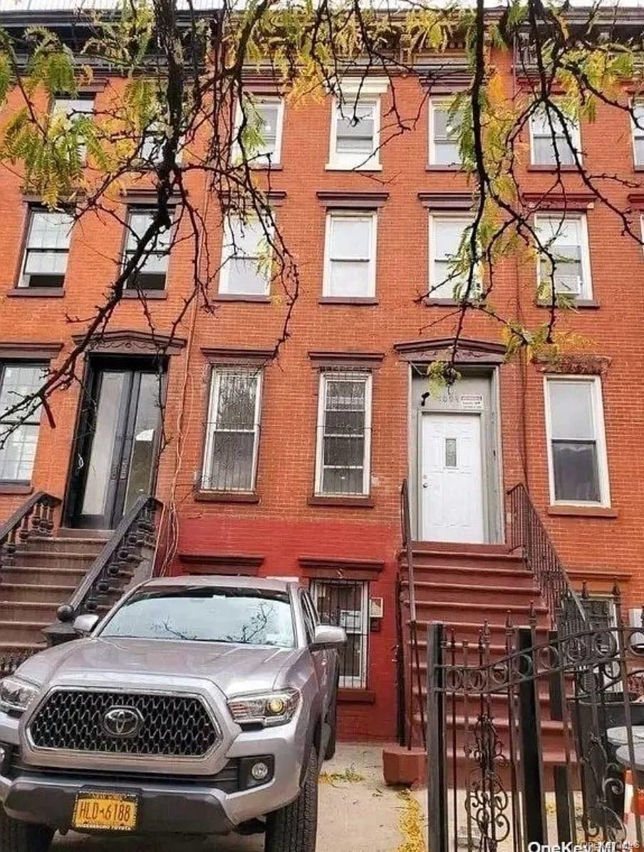 1094 Bushwick Avenue Brooklyn, NY 11221
