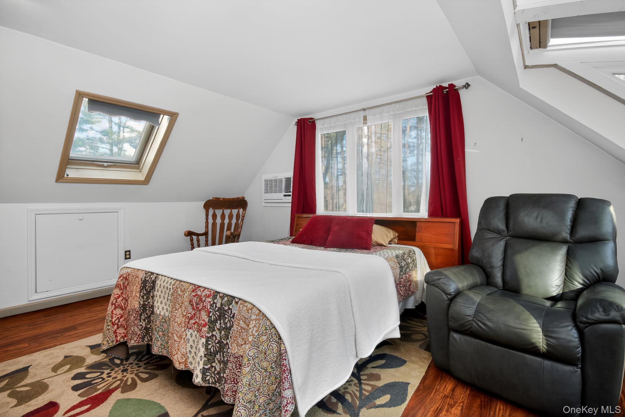 4 Carlyle Road Out of NYC Hyde Park, NY 12538