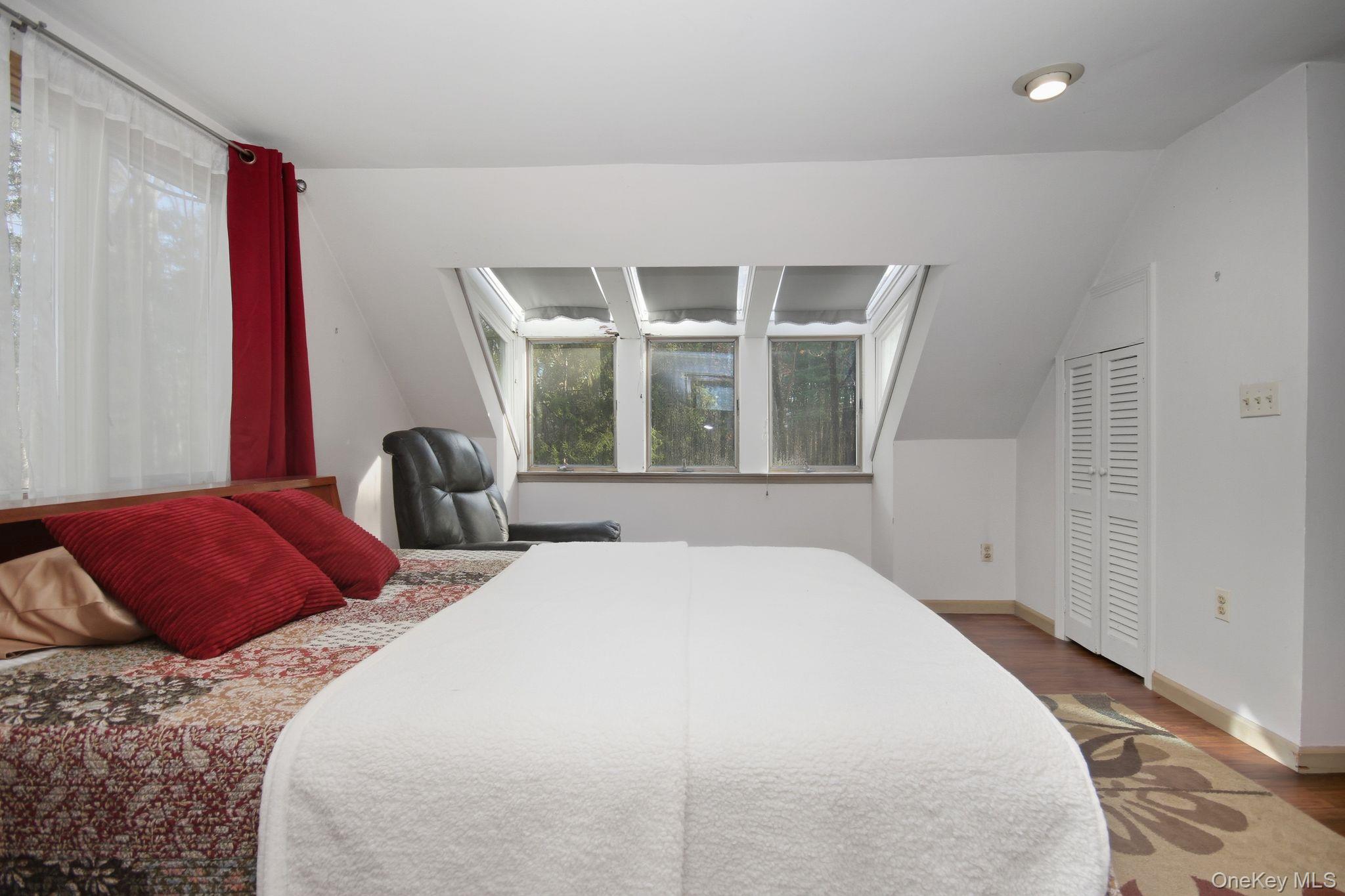 4 Carlyle Road Out of NYC Hyde Park, NY 12538