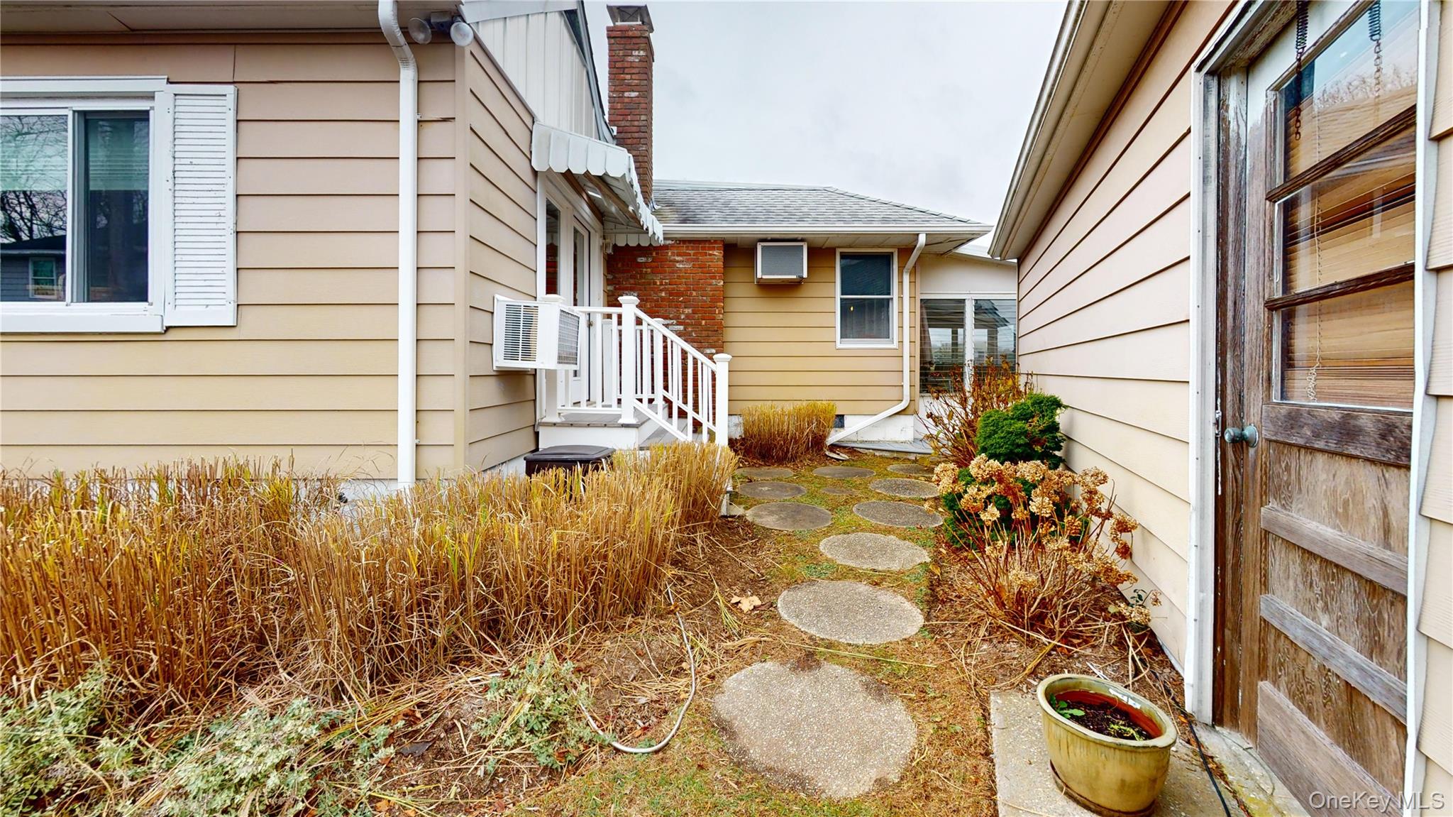 65 Little Pine Lane East Quogue East Quogue, NY 11942