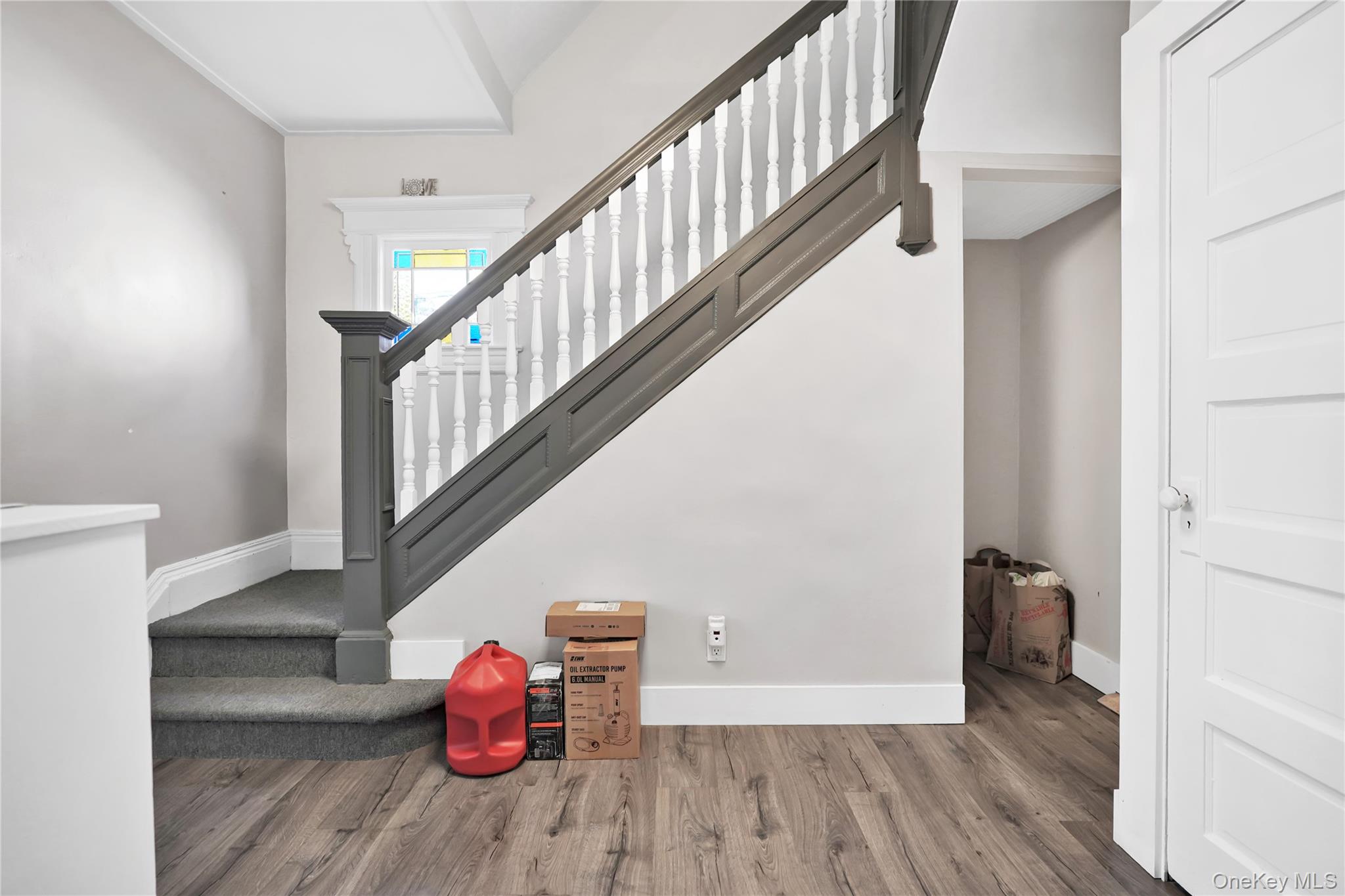 49 Centre Street Woodmere Woodmere, NY 11598