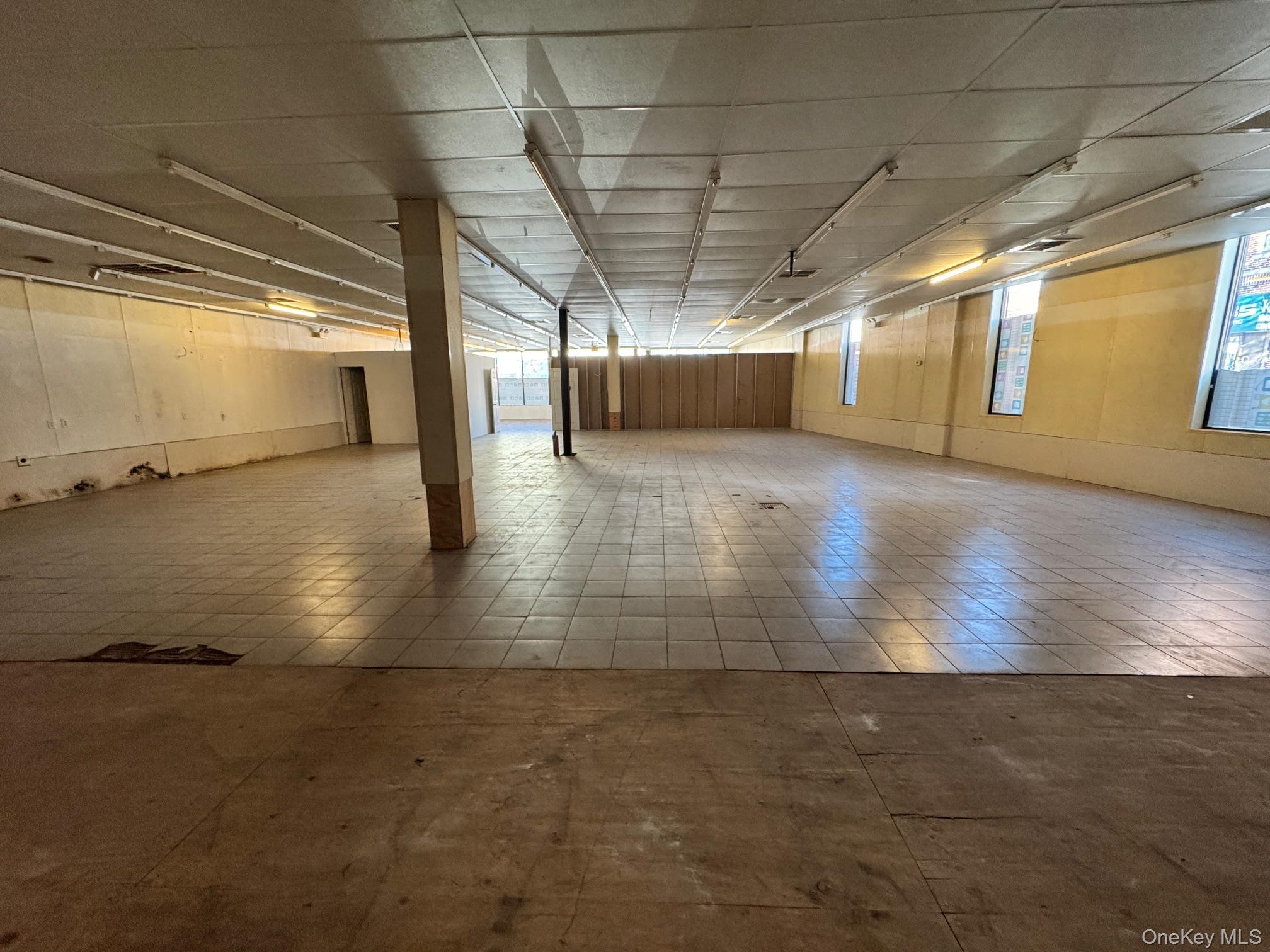 6918 Myrtle Avenue Ridgewood Ridgewood, NY 11385