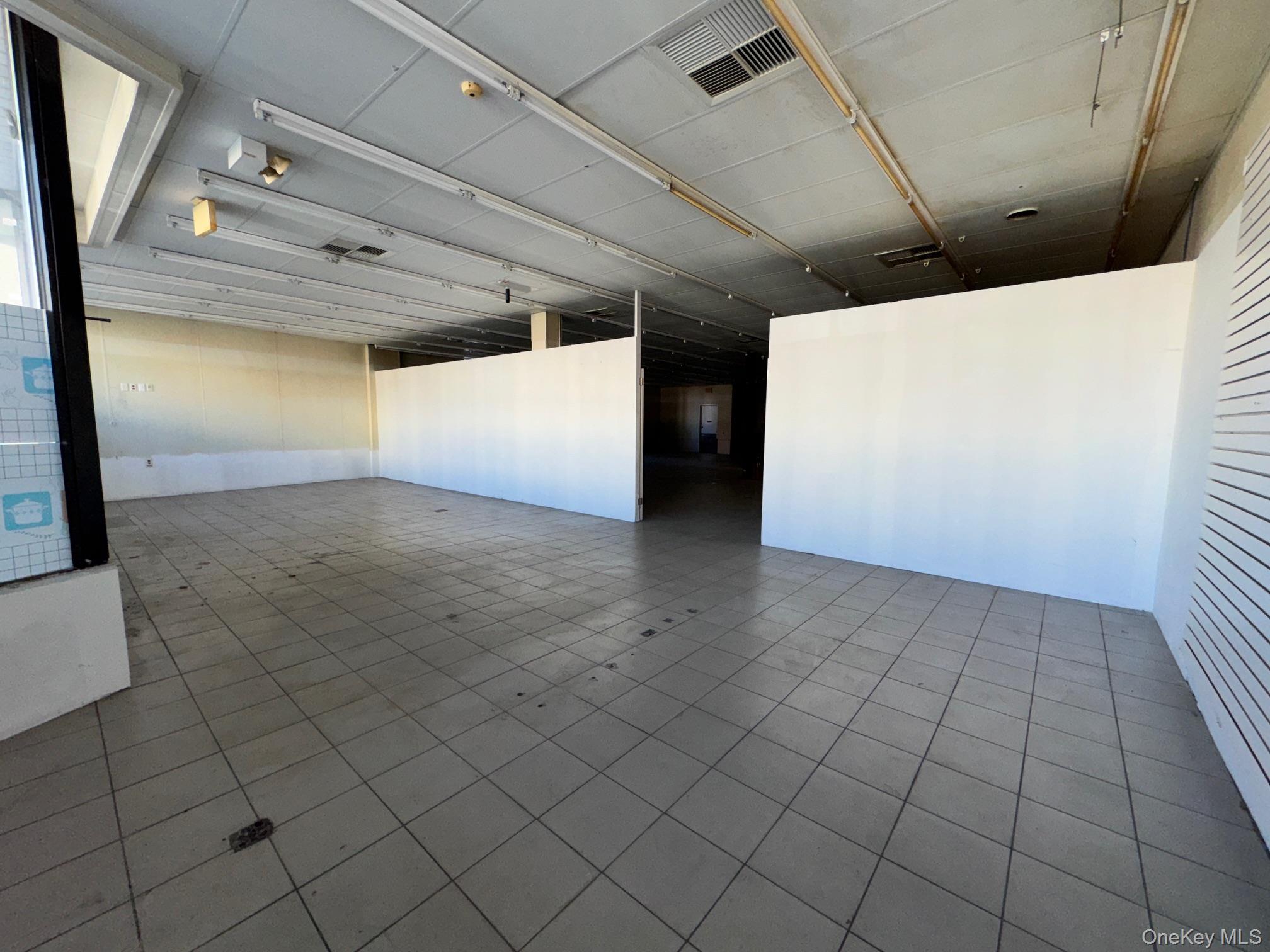 6918 Myrtle Avenue Ridgewood Ridgewood, NY 11385