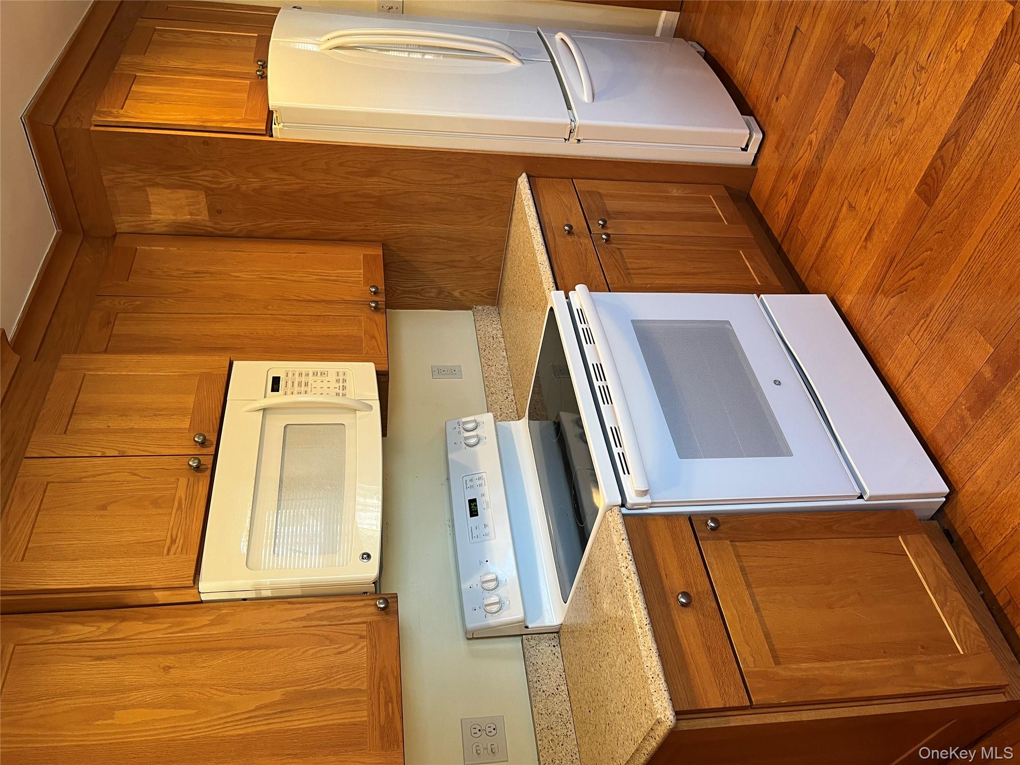 7 Floyd Place East Norwich East Norwich NY 11732