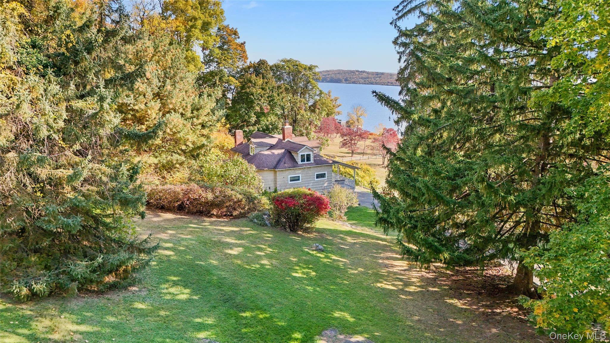 602 River Road Out of NYC Newburgh, NY 12550