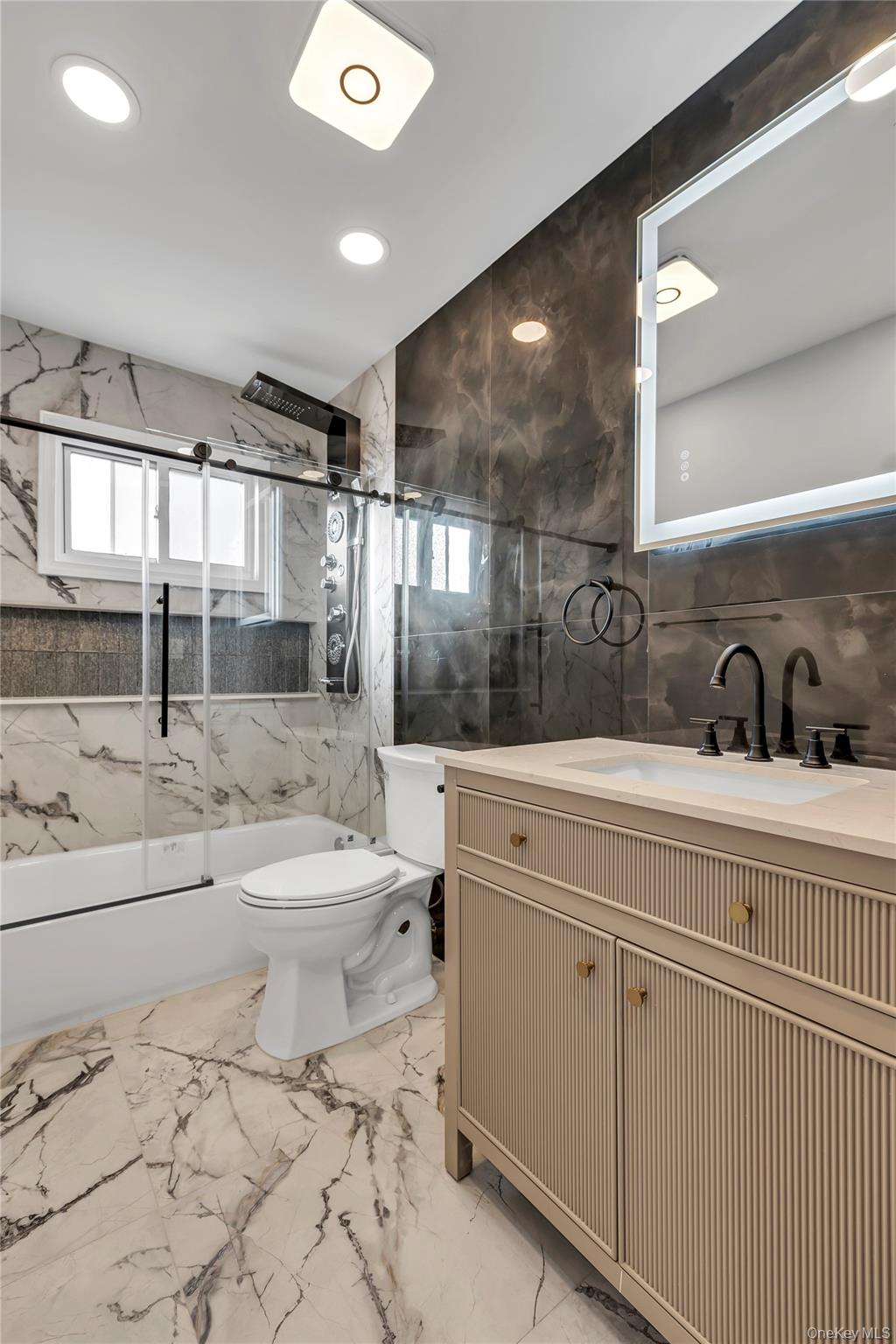 116 Phyllis Drive Patchogue Patchogue, NY 11772