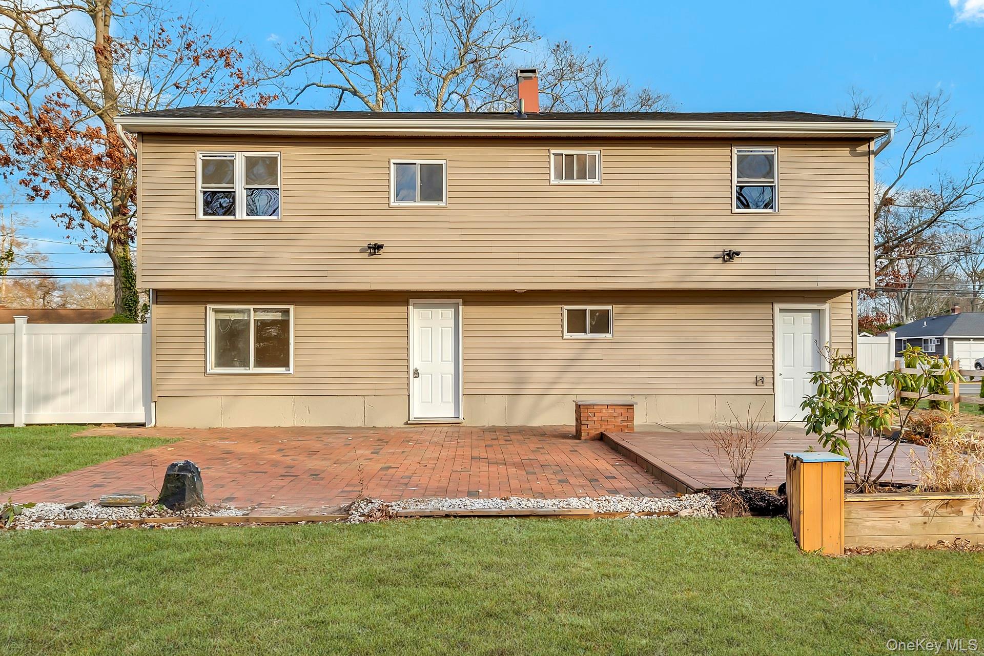 116 Phyllis Drive Patchogue Patchogue, NY 11772