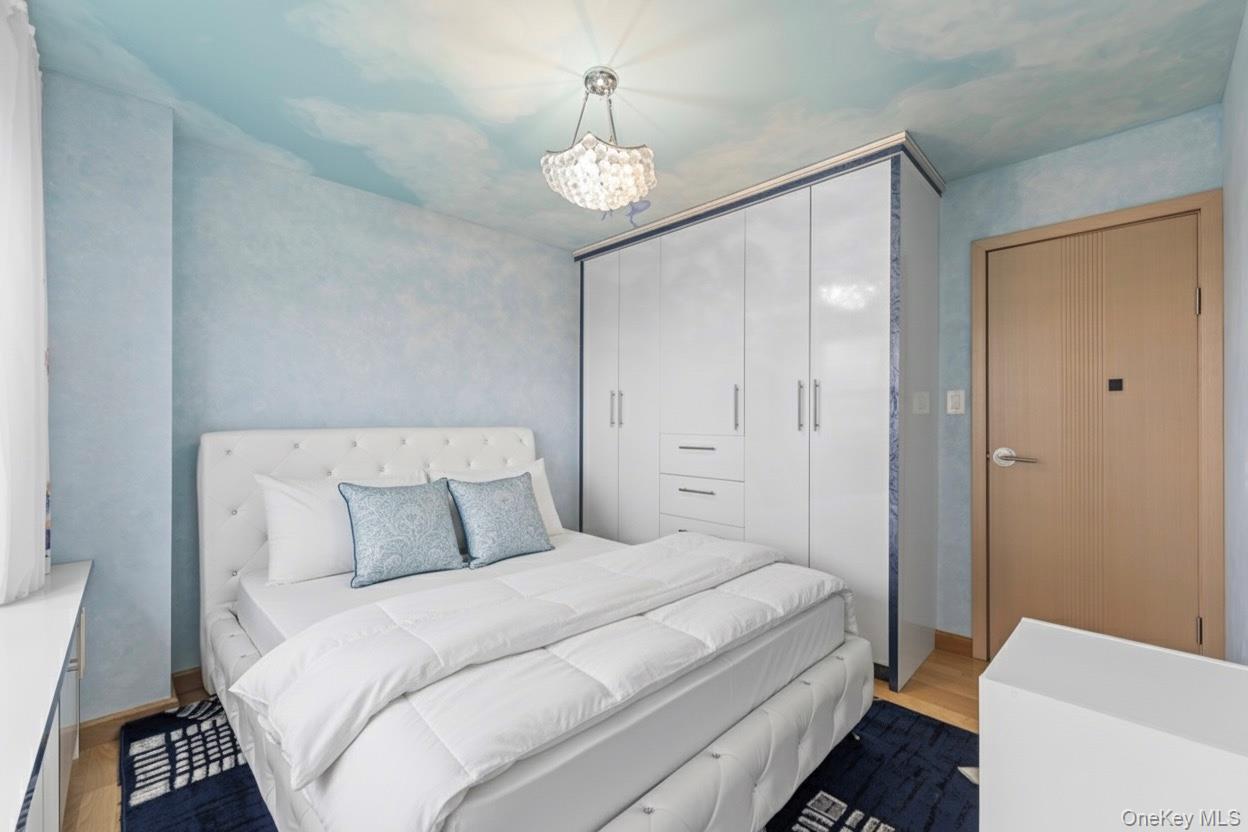 102-10 66th Road 3-B Forest Hills Forest Hills, NY 11375