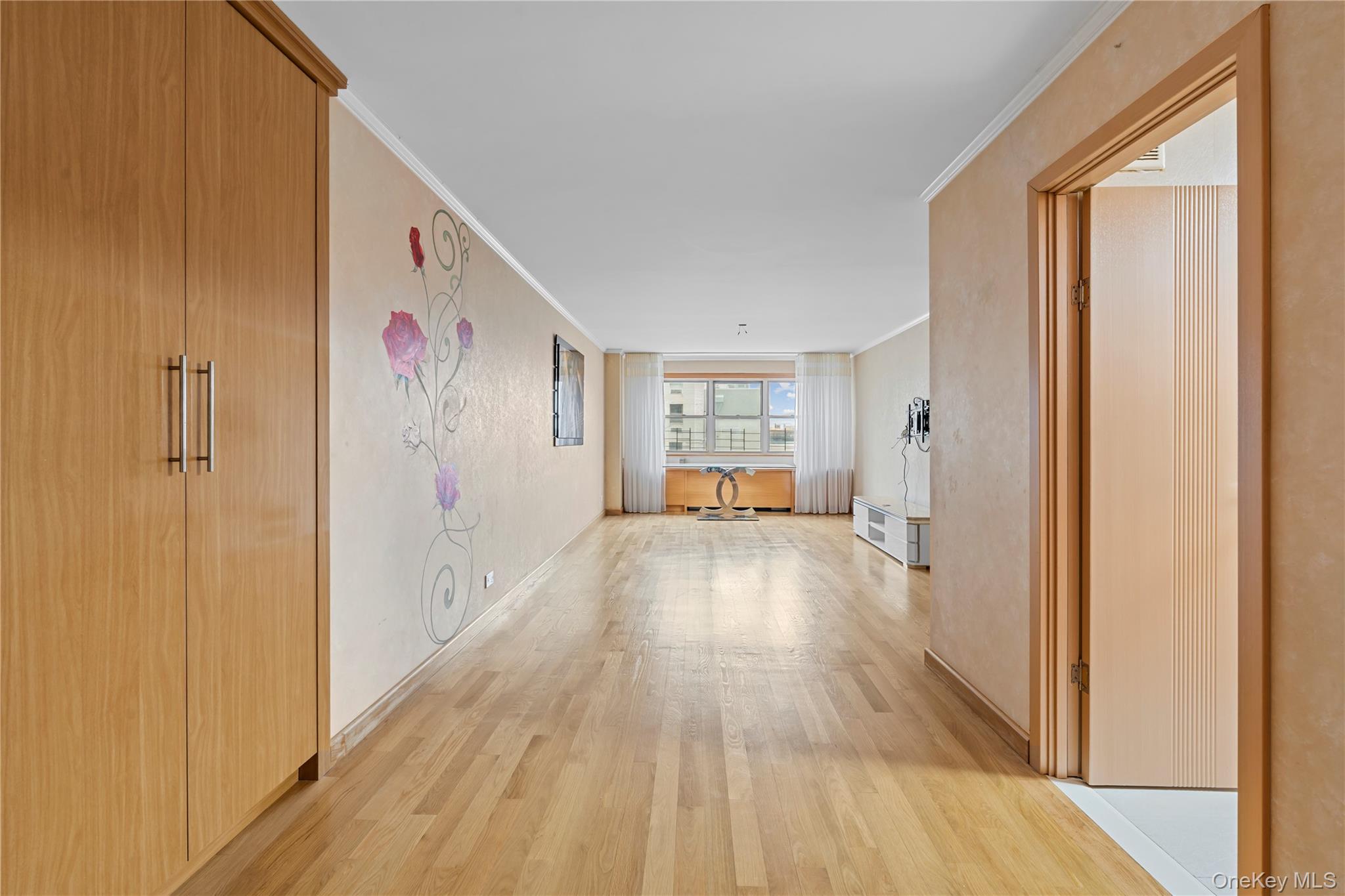 102-10 66th Road 3-B Forest Hills Forest Hills, NY 11375