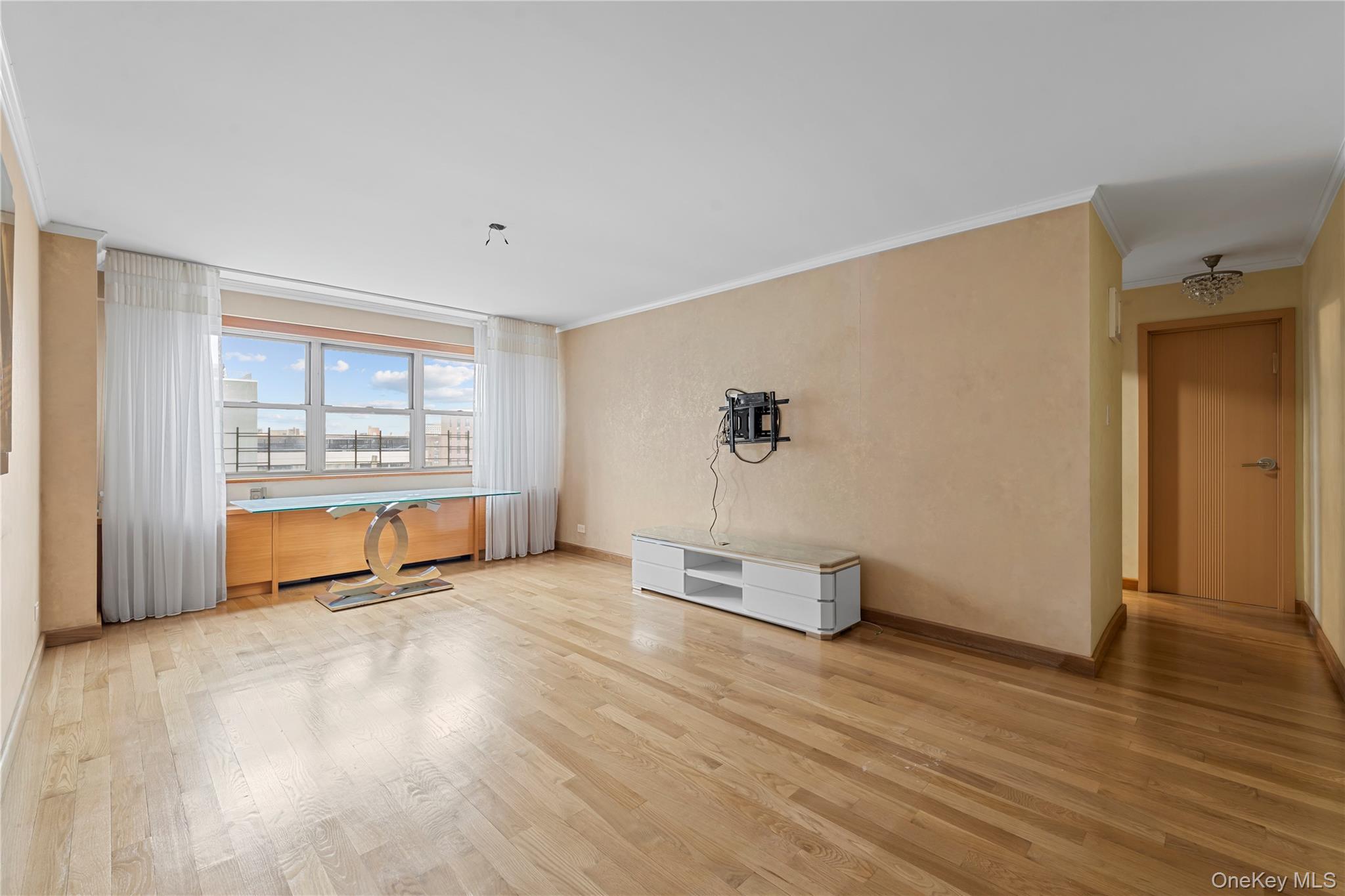 102-10 66th Road 3-B Forest Hills Forest Hills, NY 11375