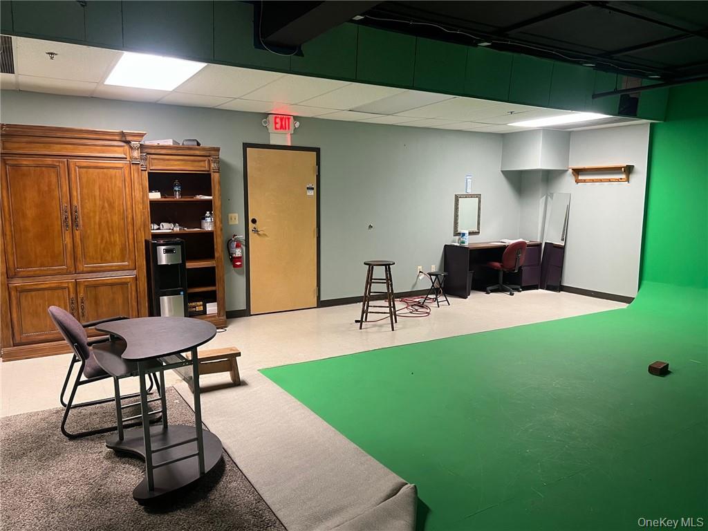 90 North Street 204 Out of NYC Middletown, NY 10940