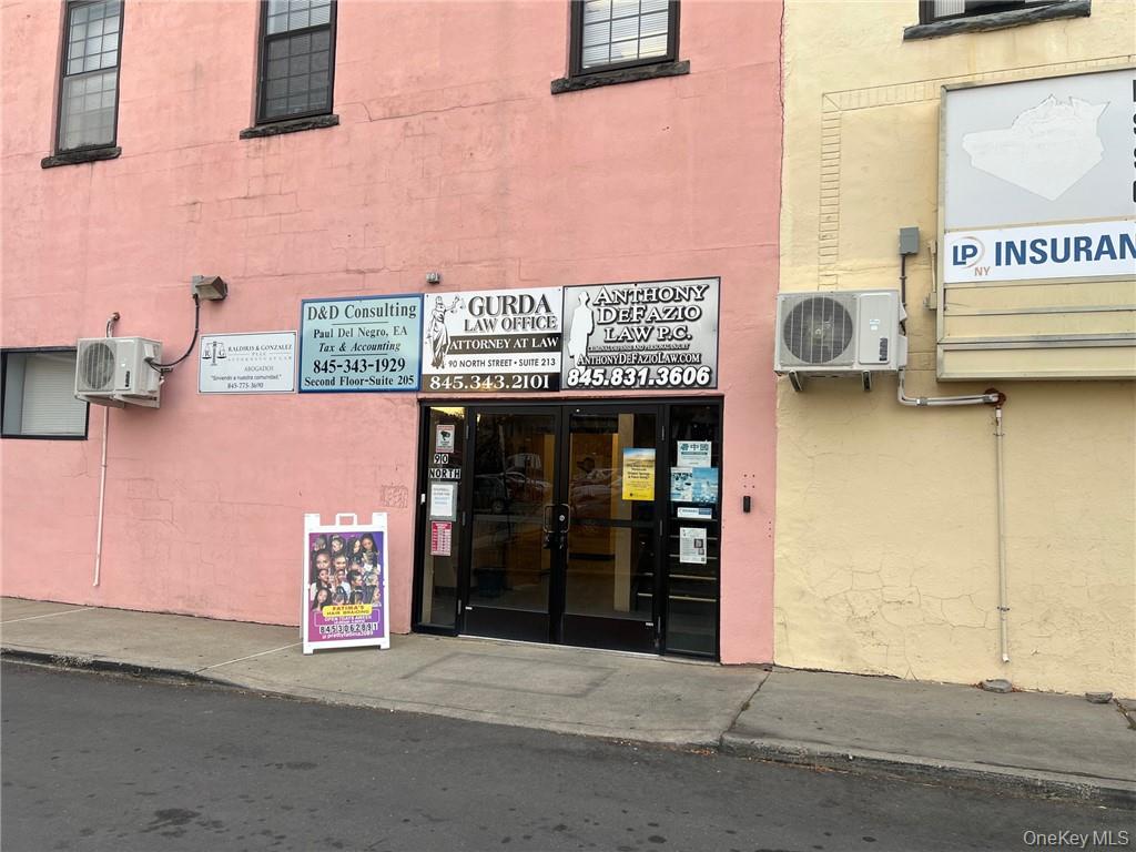 90 North Street 204 Out of NYC Middletown, NY 10940