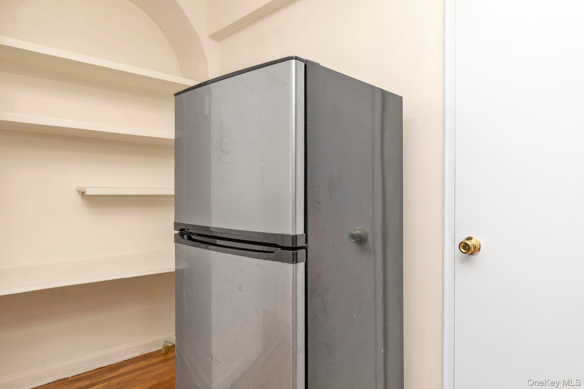 31-85 Crescent Street 2 Astoria Astoria, NY 11106