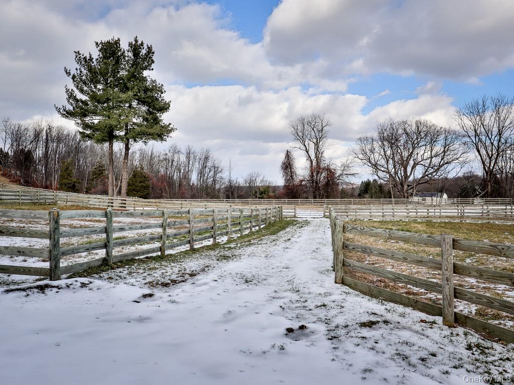 16 Almond Tree Lane Out of NYC Warwick, NY 10990