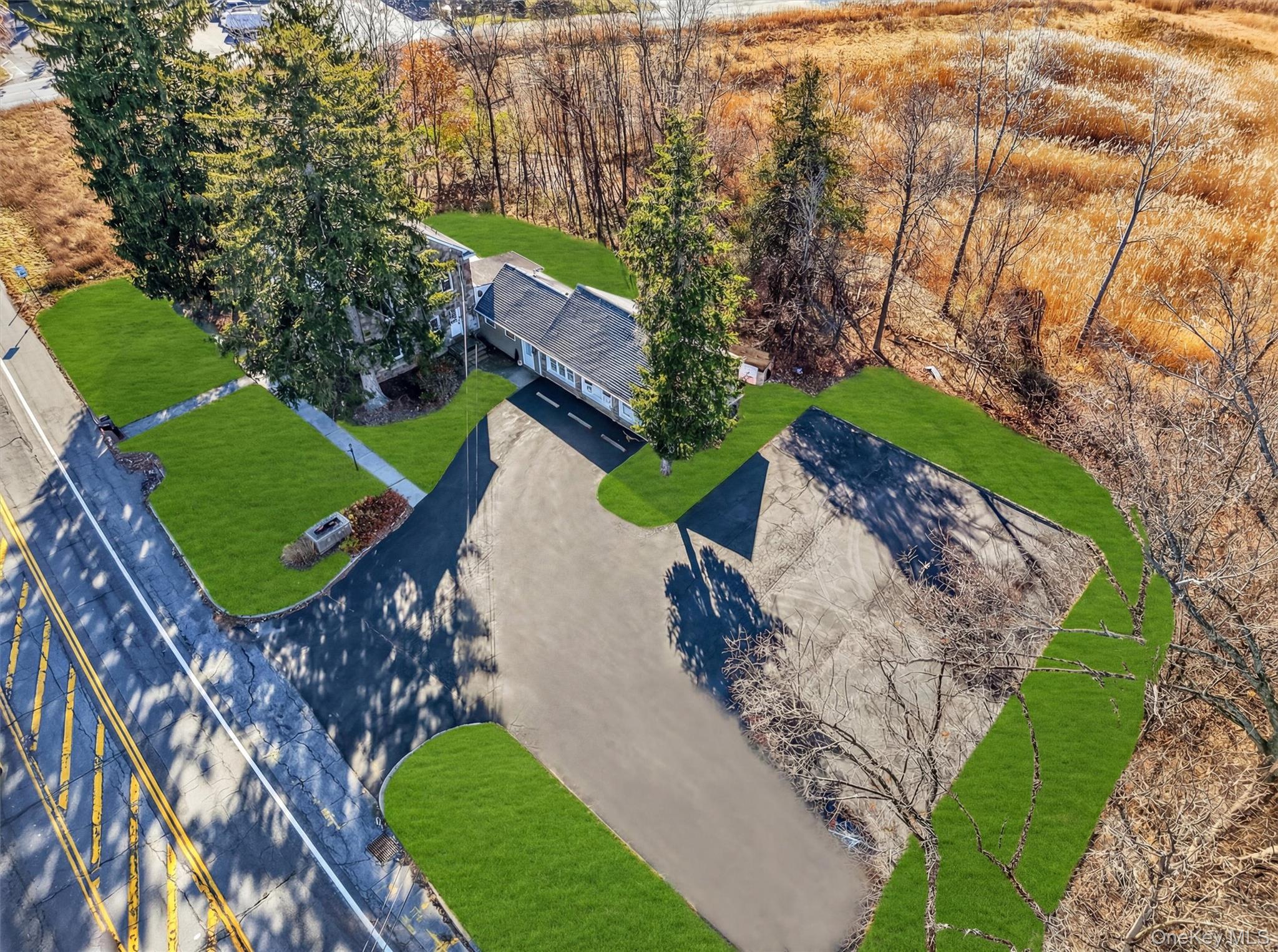 563 Temple Hill Road Out of NYC New Windsor, NY 12553