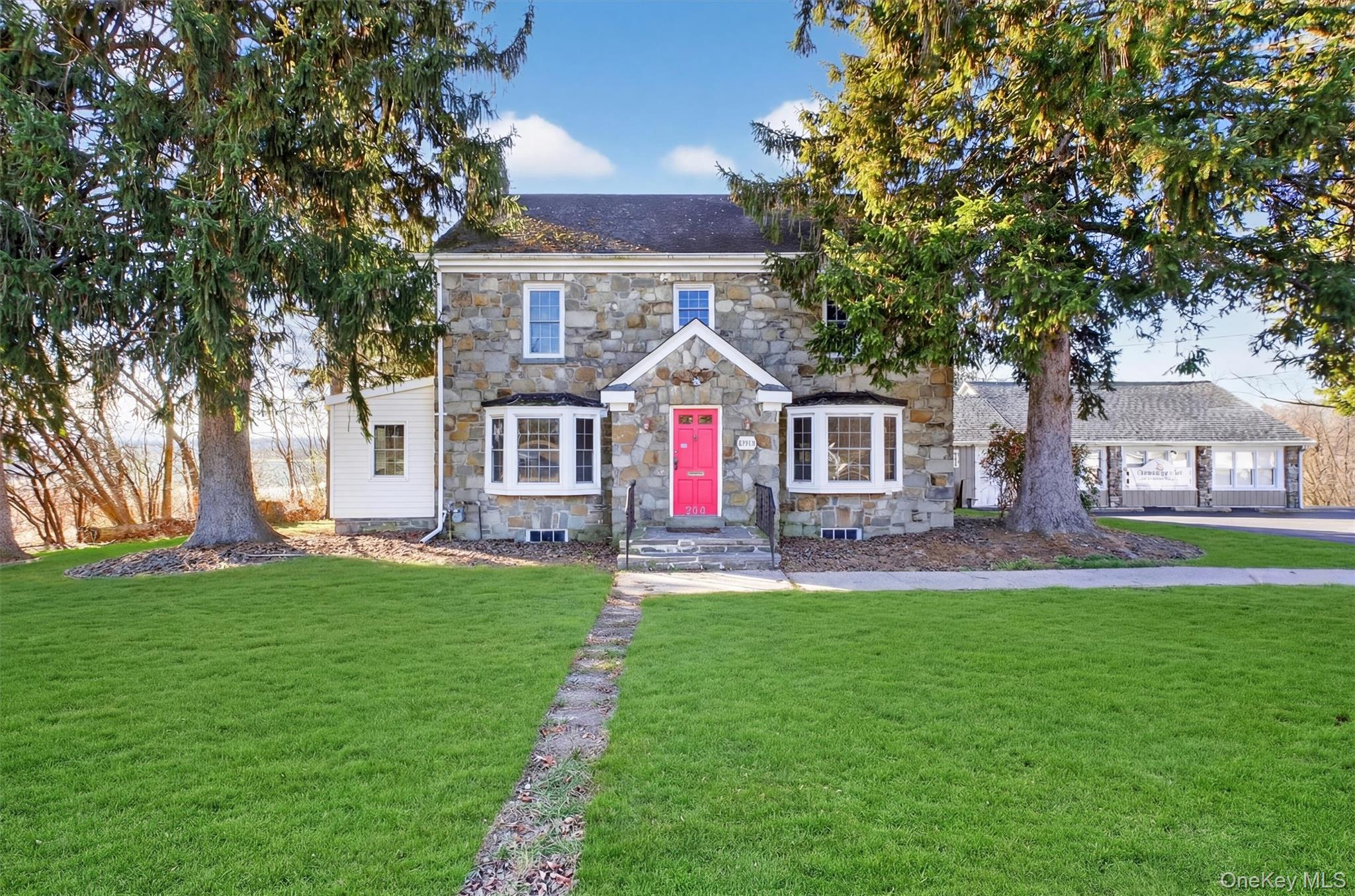 563 Temple Hill Road Out of NYC New Windsor, NY 12553