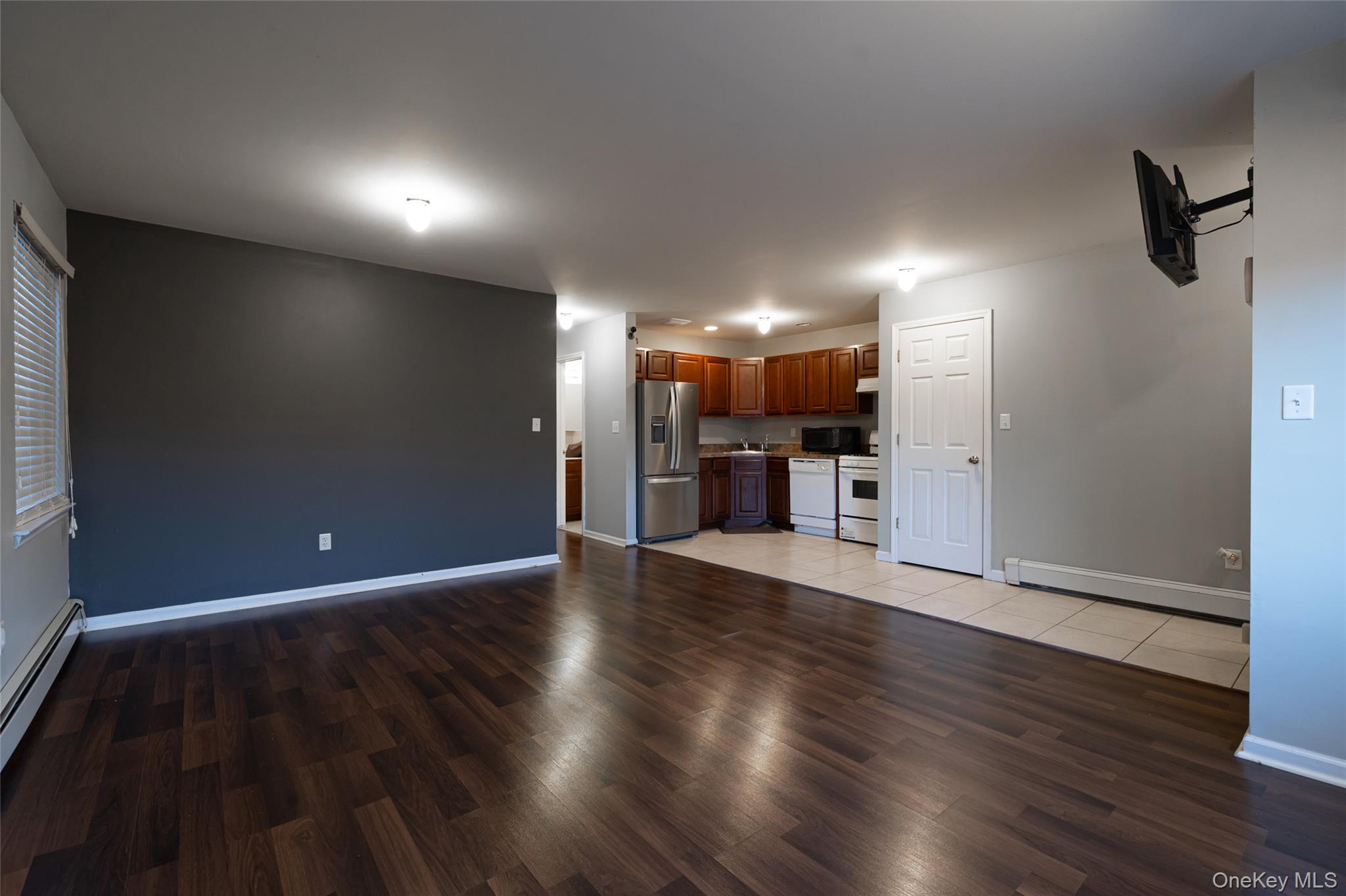 6221 Almeda Avenue 1 Arverne Arverne, NY 11692