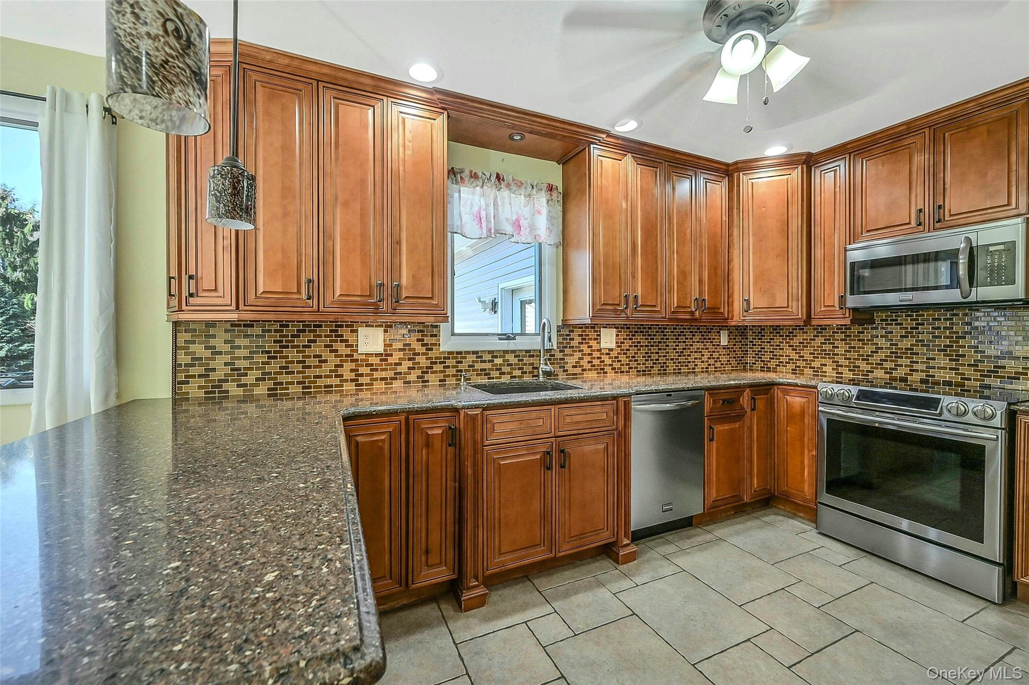 61 Eileen Circle Jamesport Jamesport, NY 11947