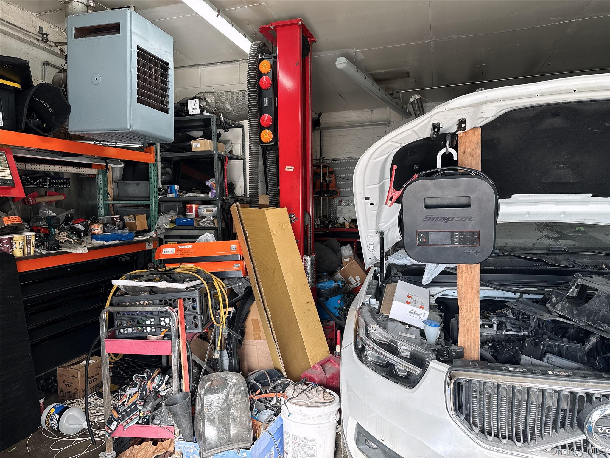 60-91 60th Street Maspeth Maspeth, NY 11378