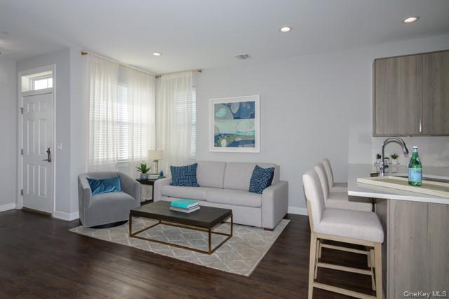 157 Sutton Court 157 Mount Sinai, NY 11766