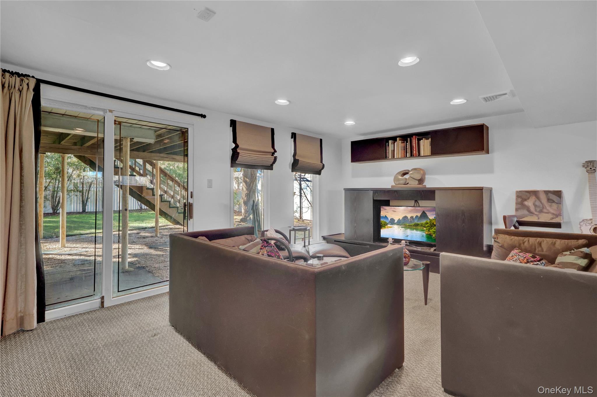 2988 Bond Drive Merrick Merrick, NY 11566