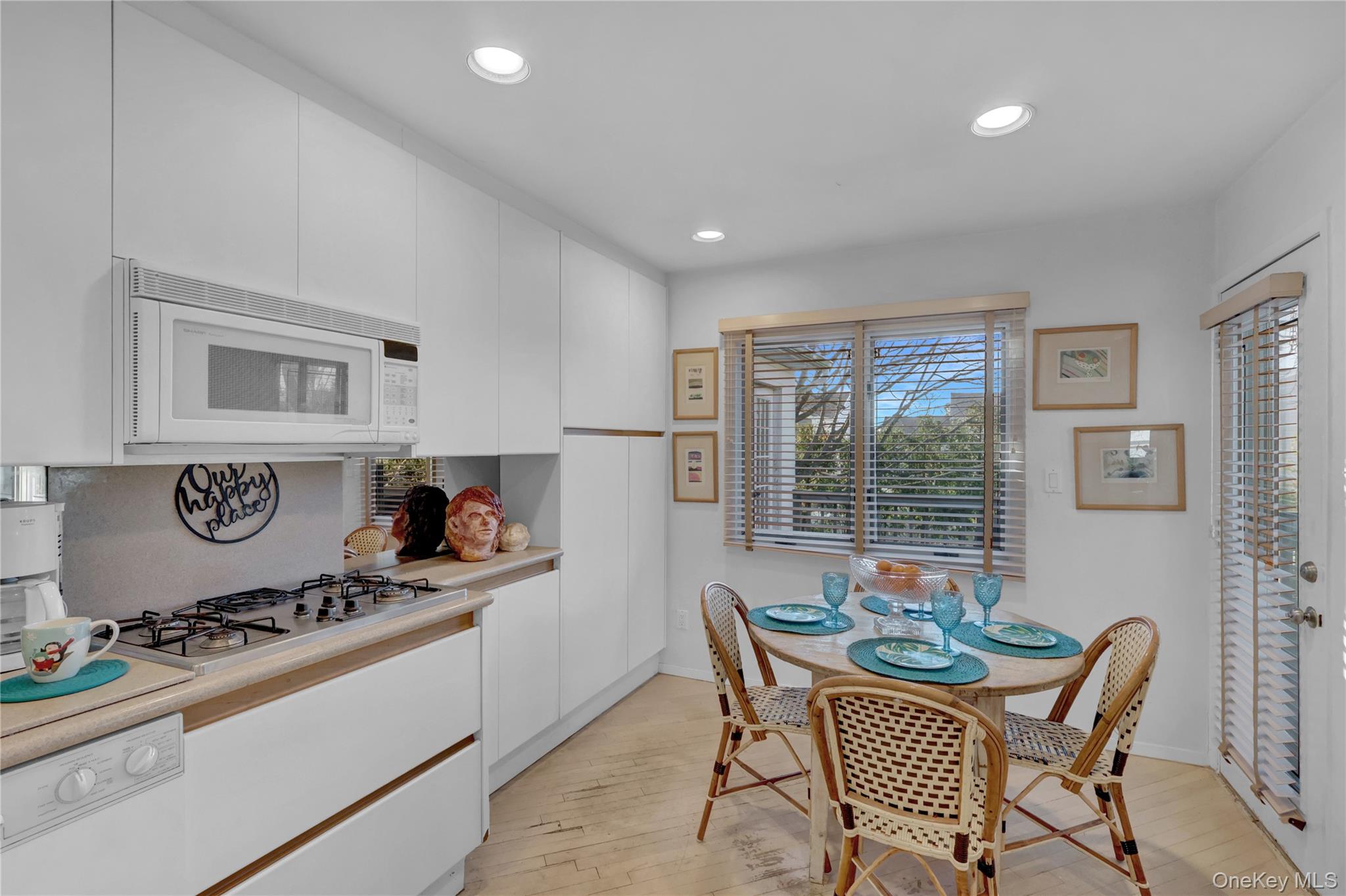 2988 Bond Drive Merrick Merrick, NY 11566