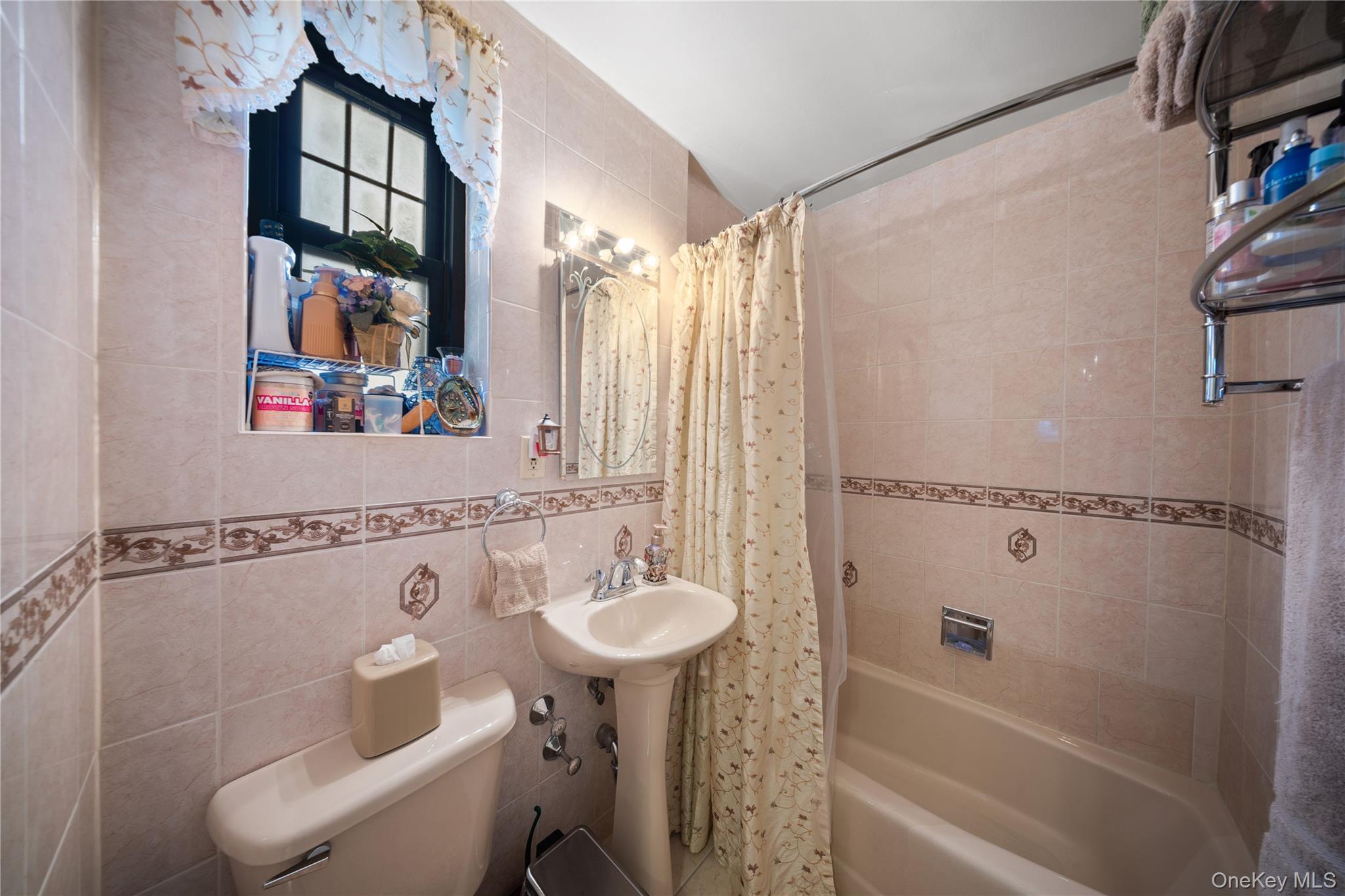 70-79 Park Drive E B Flushing Flushing, NY 11367