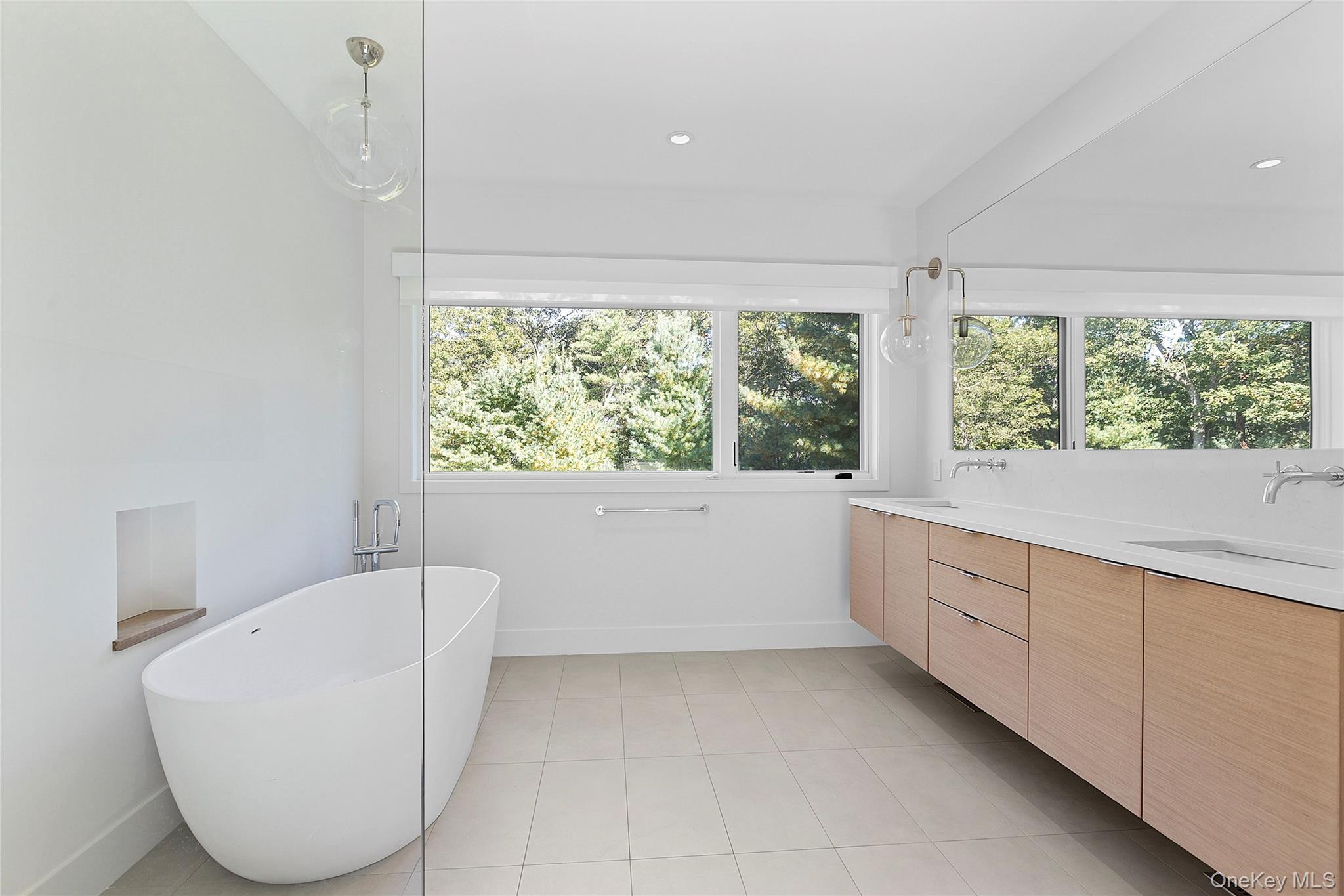 26 Alewive Brook Road East Hampton East Hampton, NY 11937