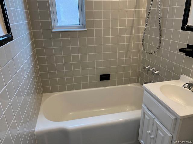 260-18 75th Avenue 1st fl Glen Oaks Glen Oaks, NY 11004