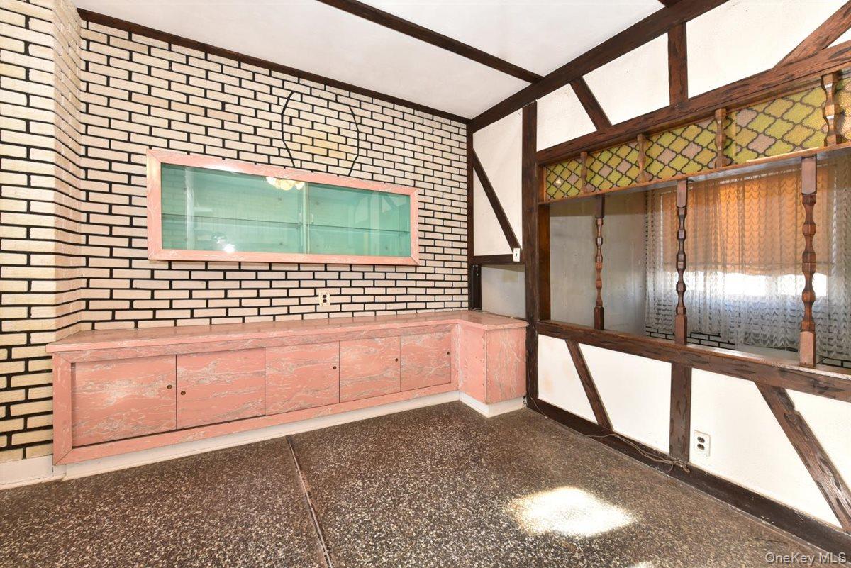 222 Avenue V Brooklyn, NY 11223