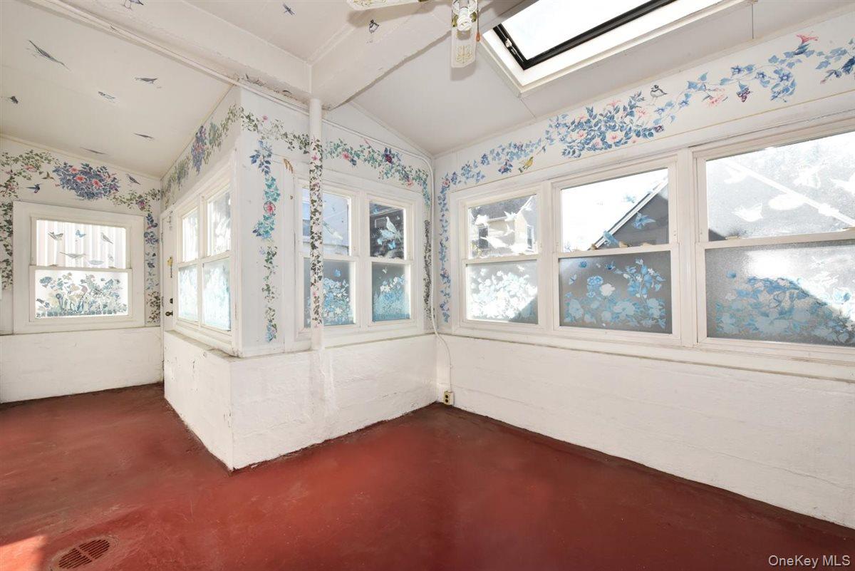 222 Avenue V Brooklyn, NY 11223