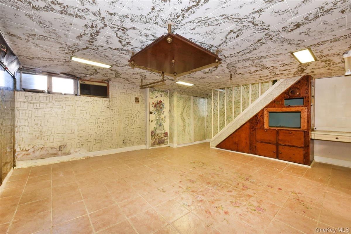 222 Avenue V Brooklyn, NY 11223