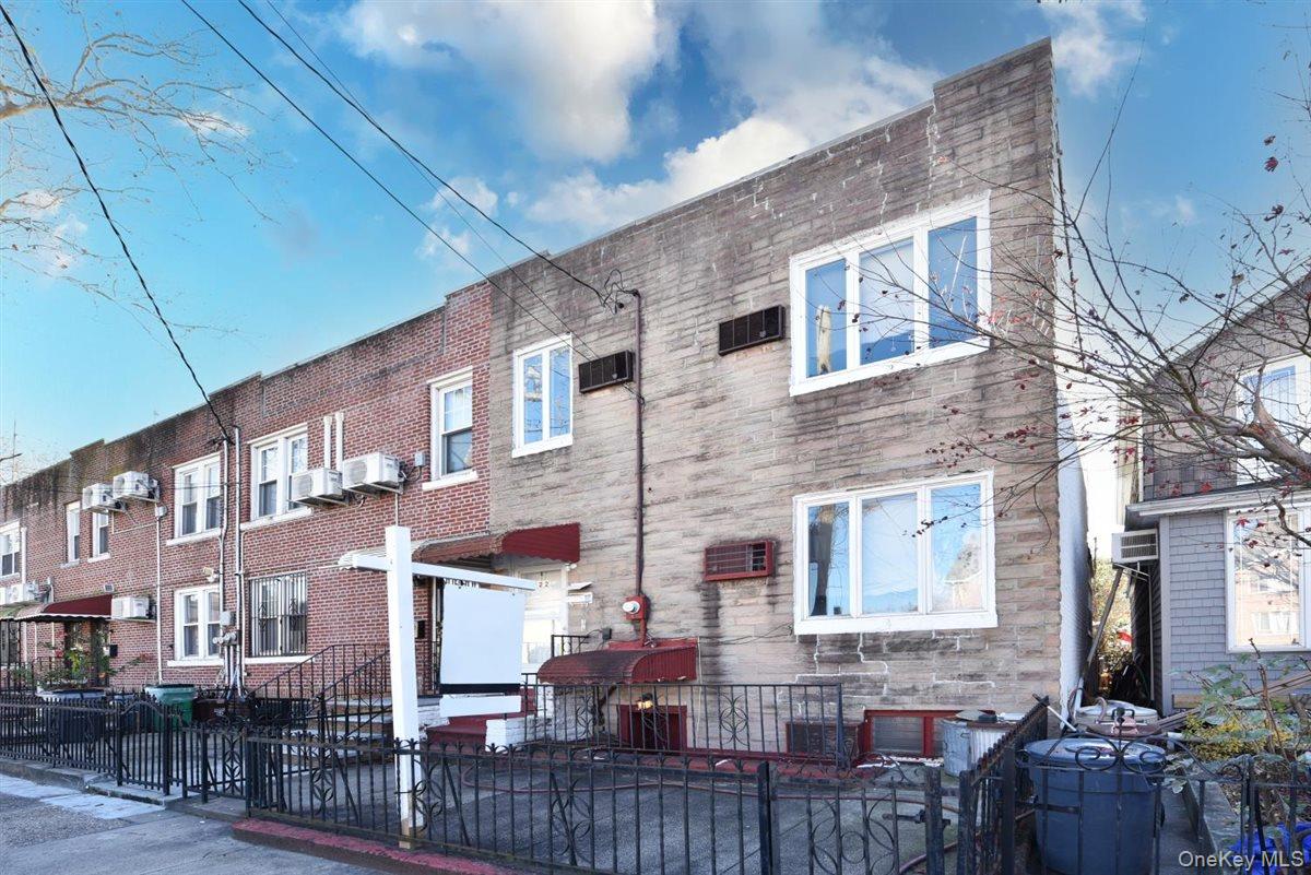 222 Avenue V Brooklyn, NY 11223