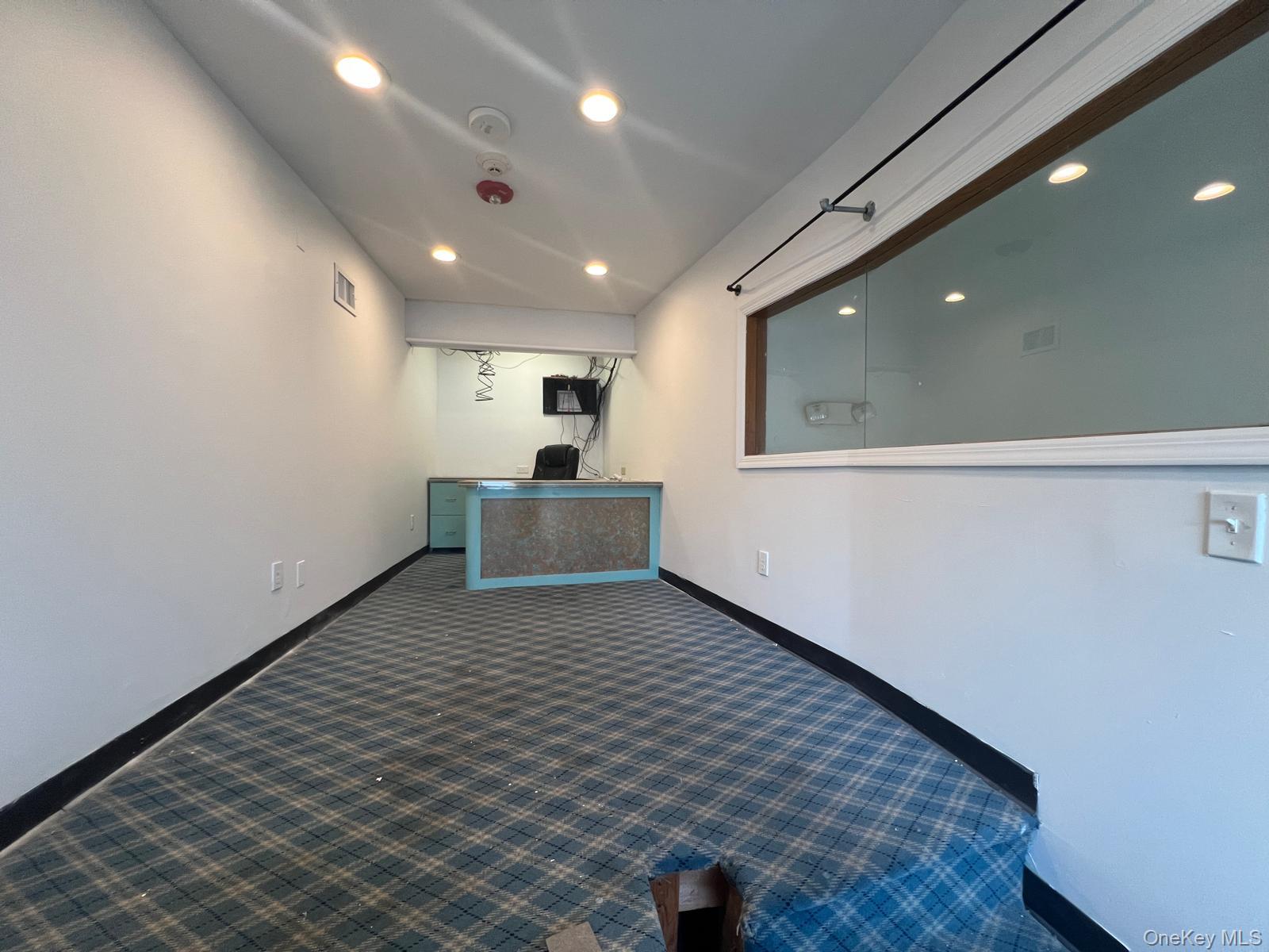 411 Jericho Turnpike New Hyde Park New Hyde Park, NY 11040