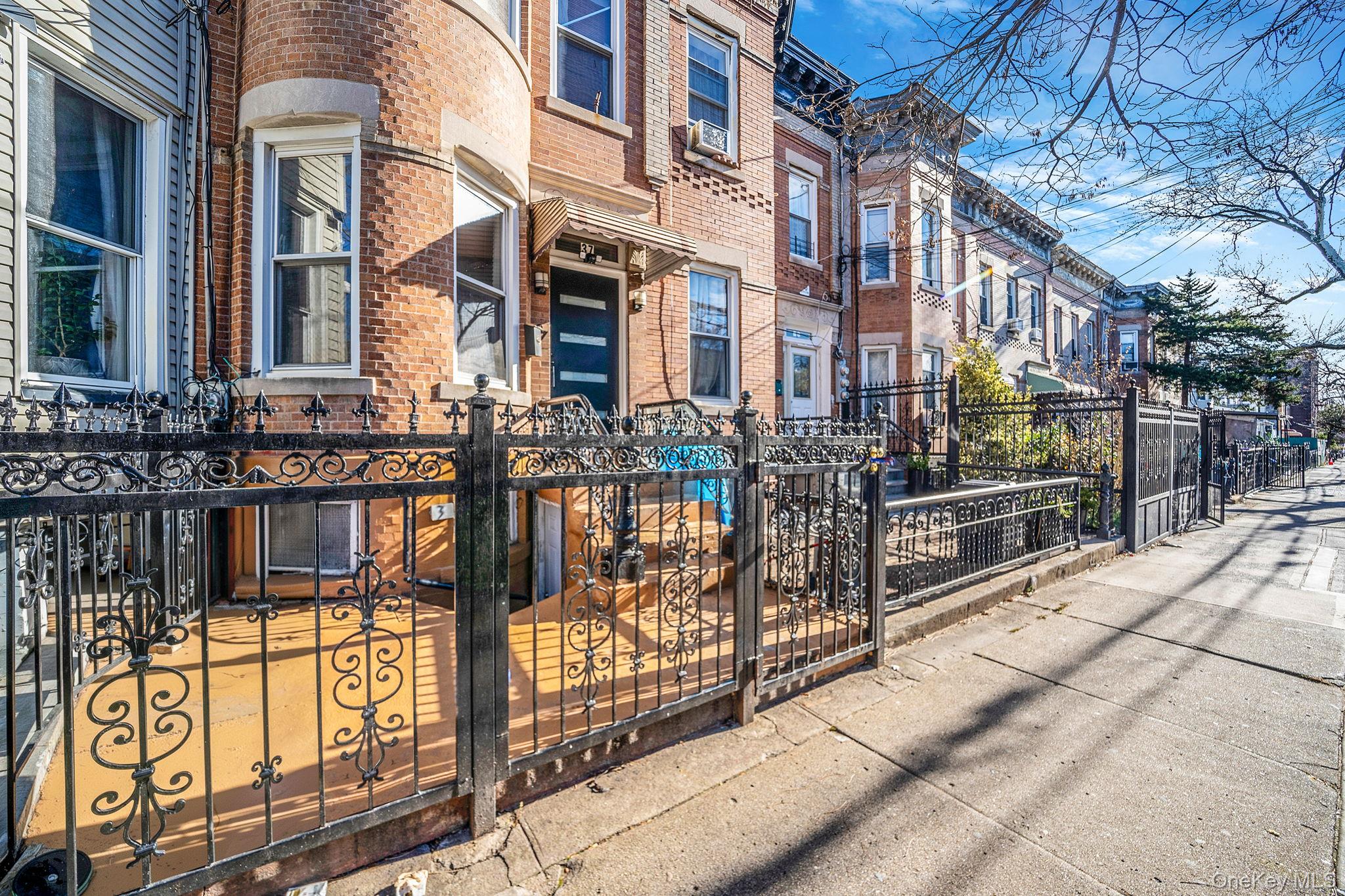 37 Grant Avenue Brooklyn, NY 11208