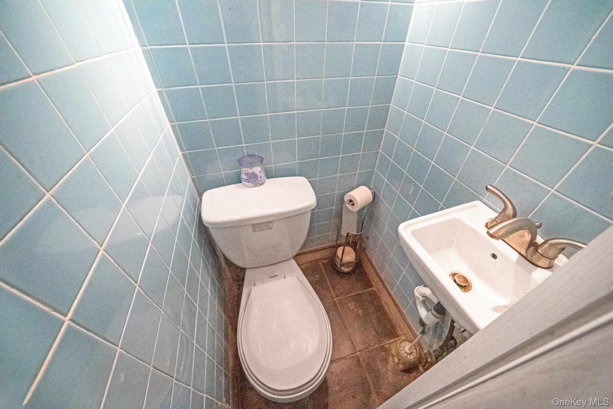 37 Grant Avenue Brooklyn, NY 11208