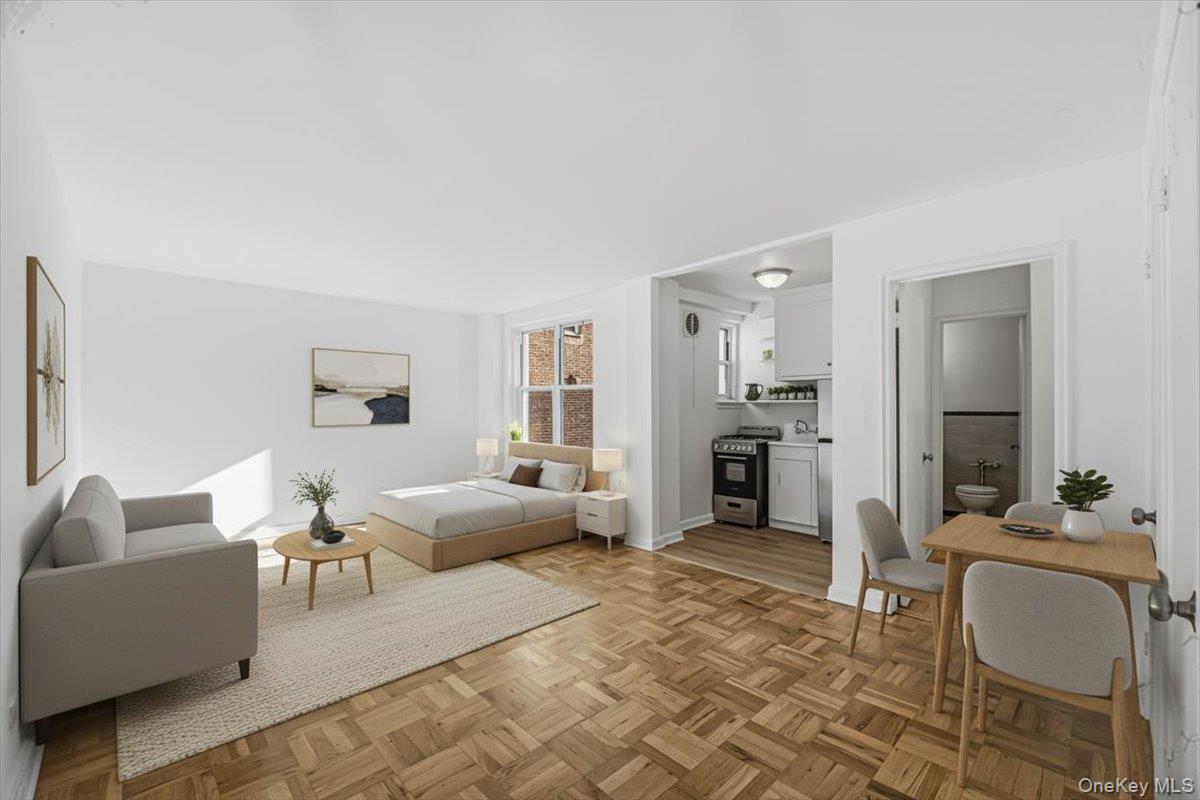 30-11 Parsons Boulevard 2-T Flushing Flushing, NY 11354