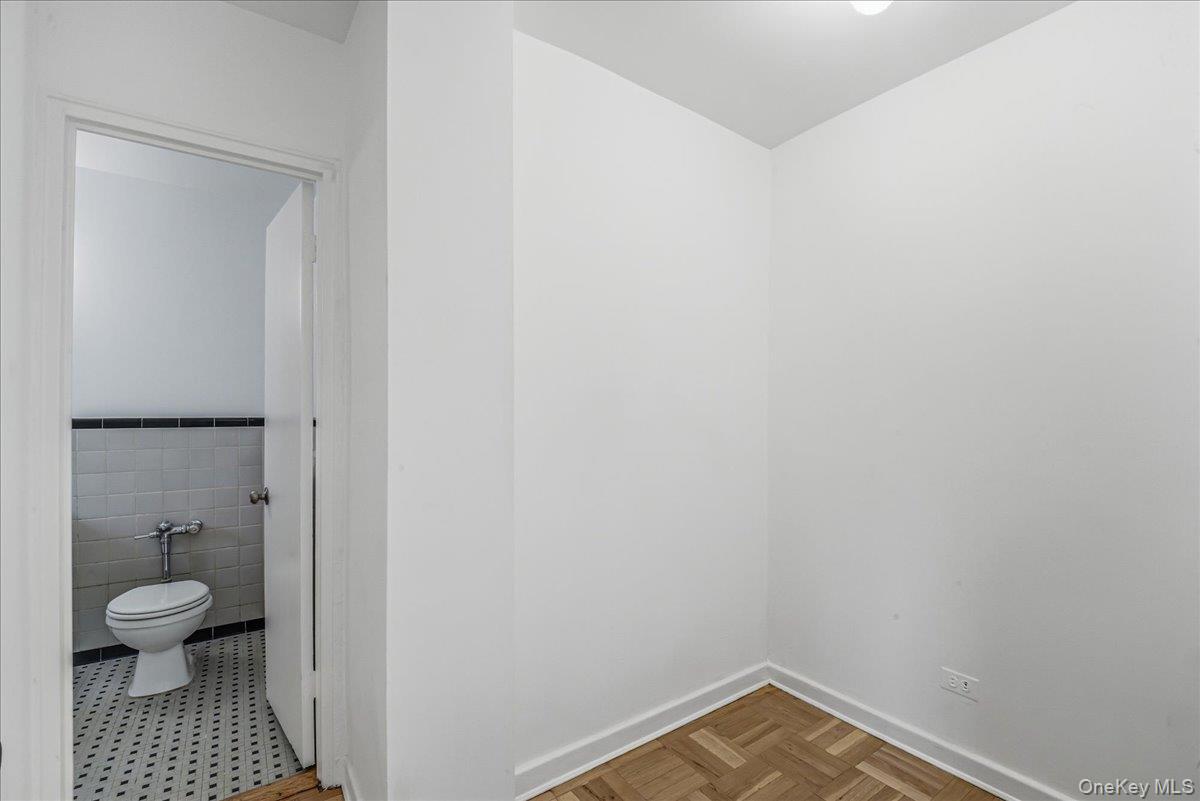 30-11 Parsons Boulevard 2-T Flushing Flushing, NY 11354