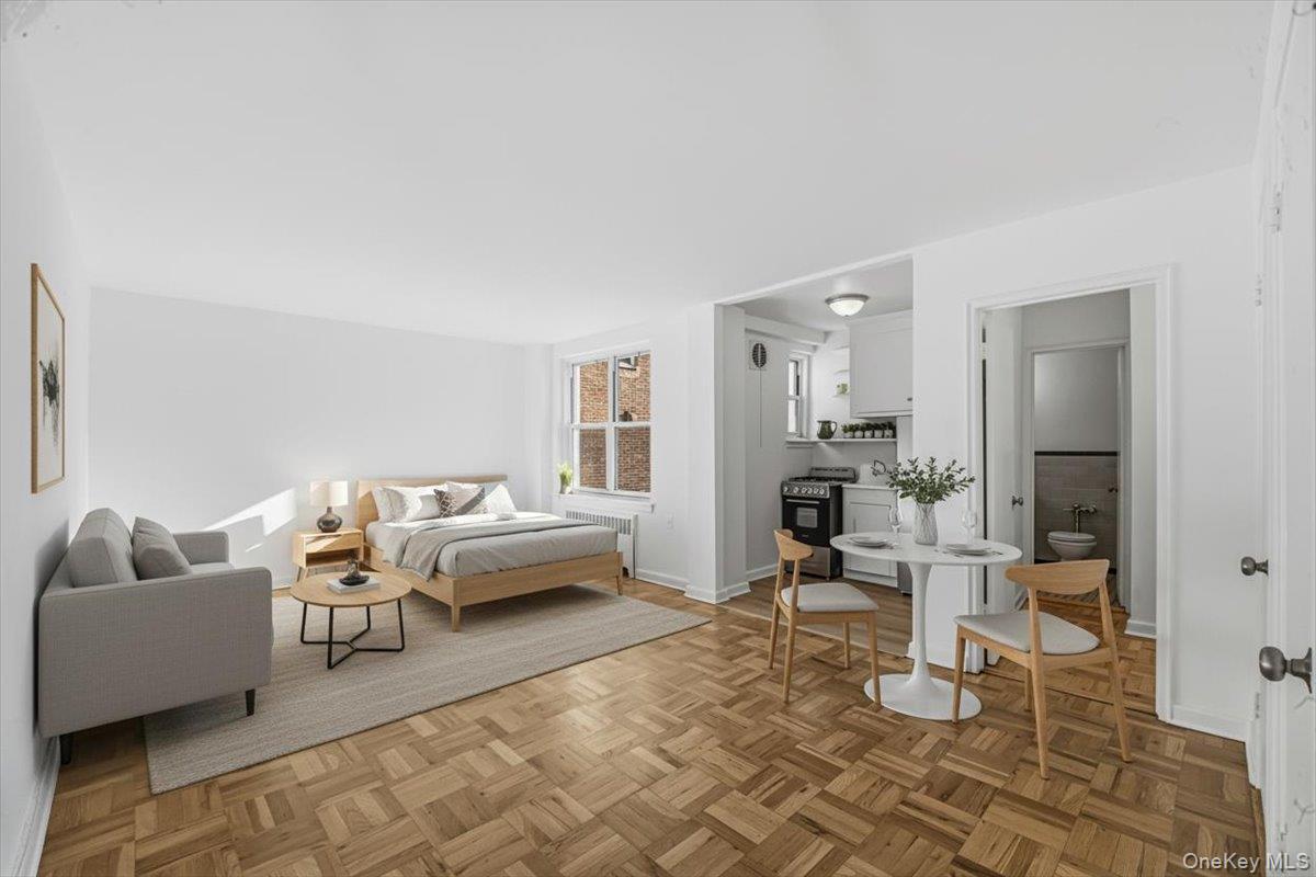 30-11 Parsons Boulevard 2-T Flushing Flushing, NY 11354