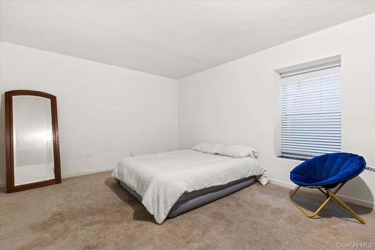 17 Woodrose Court Out of NYC Middletown, NY 10940