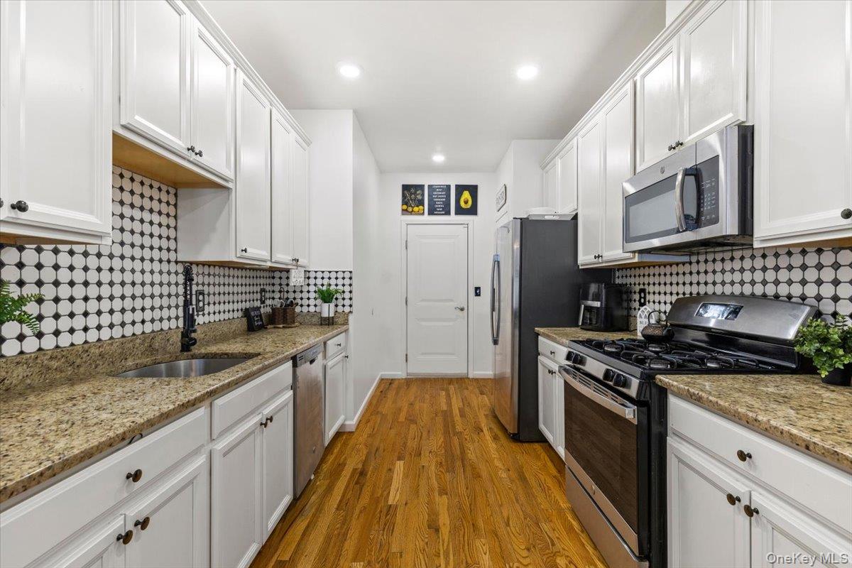 17 Woodrose Court Out of NYC Middletown, NY 10940