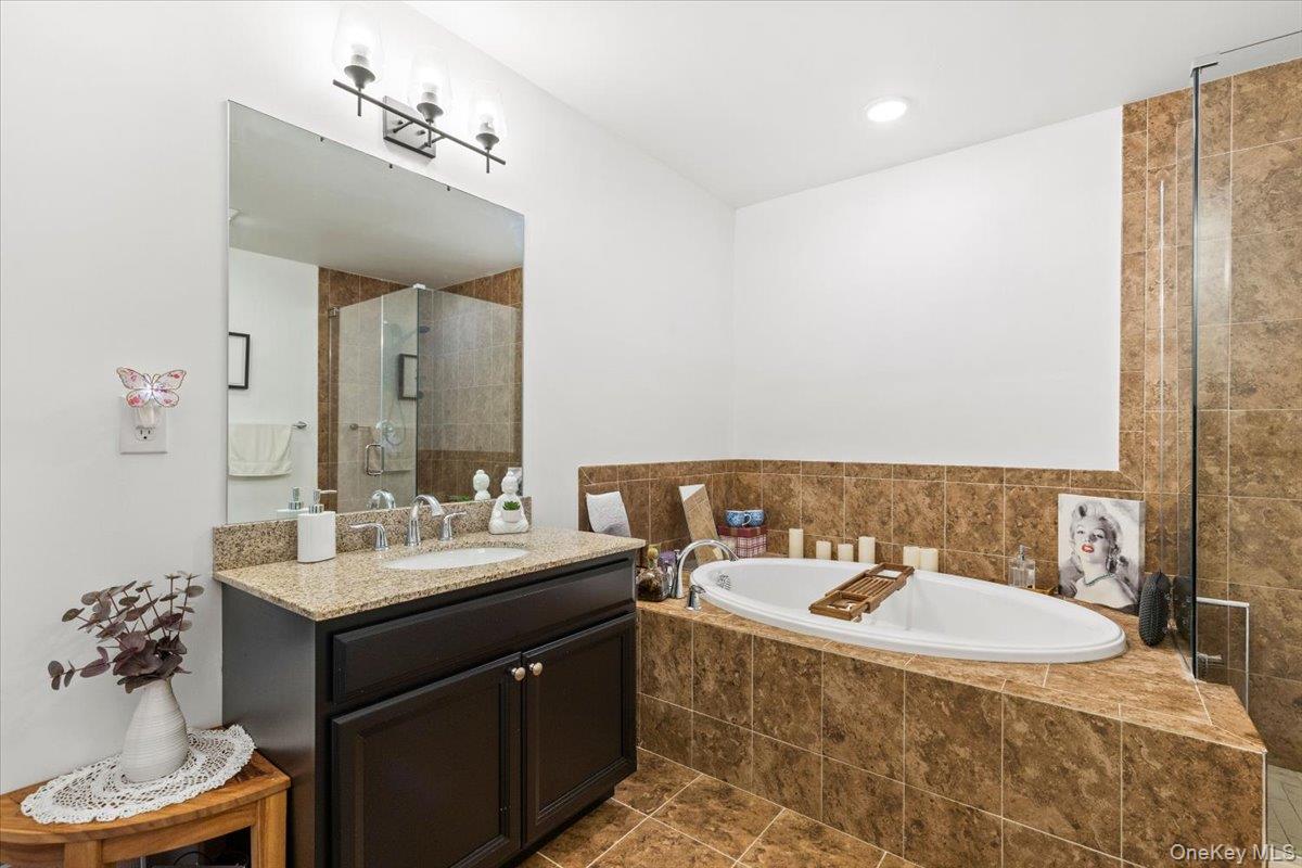 17 Woodrose Court Out of NYC Middletown, NY 10940