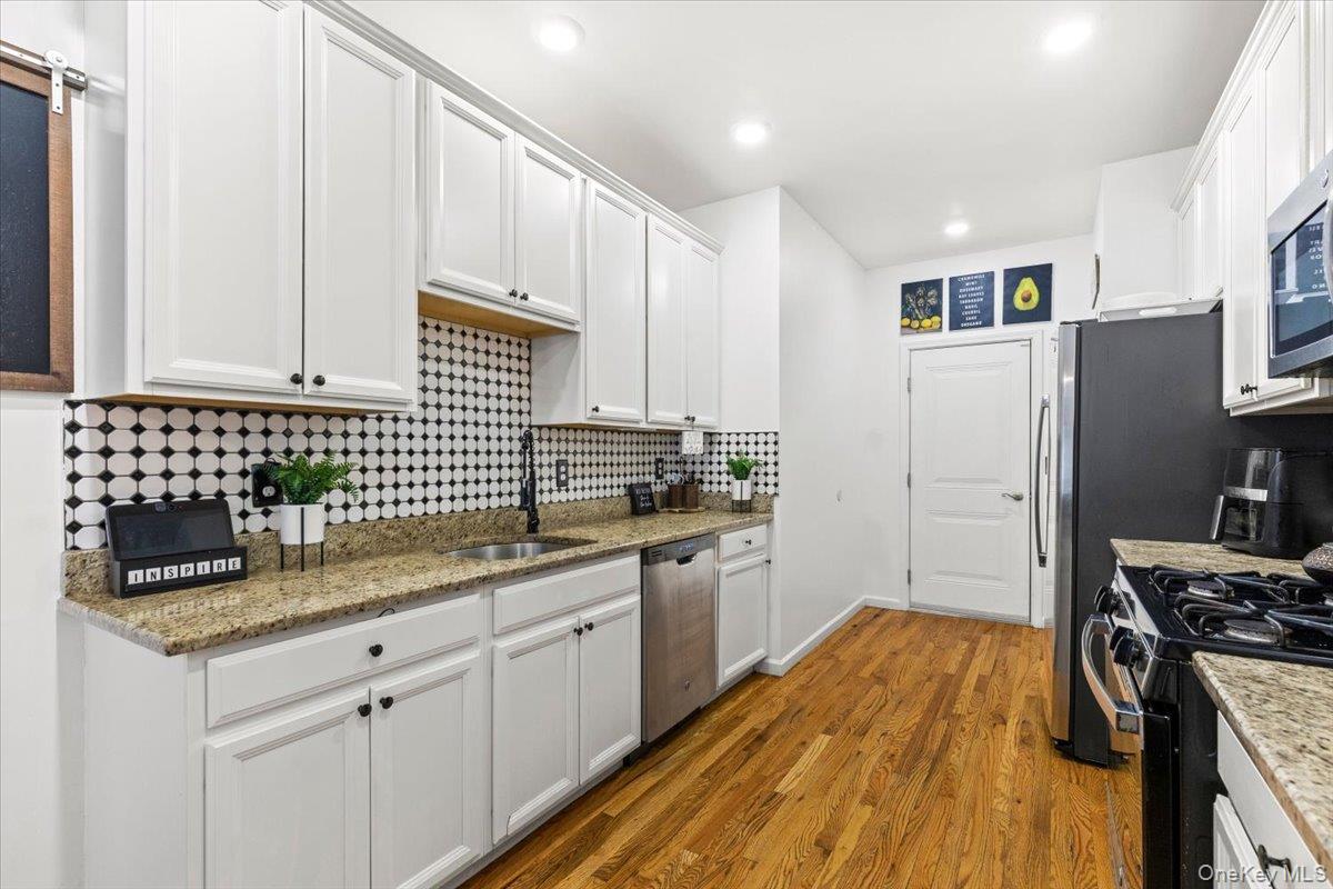 17 Woodrose Court Out of NYC Middletown, NY 10940