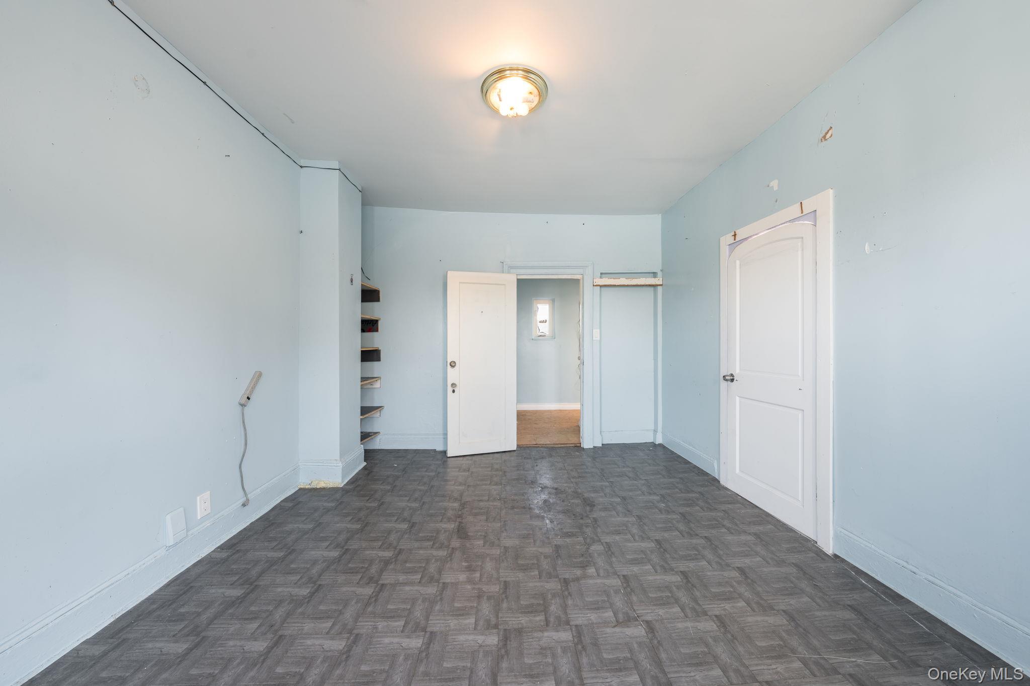 2214 Hermany Avenue Bronx, NY 10473