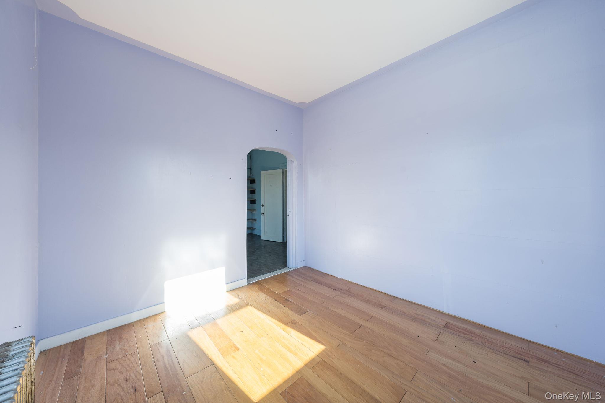 2214 Hermany Avenue Bronx, NY 10473