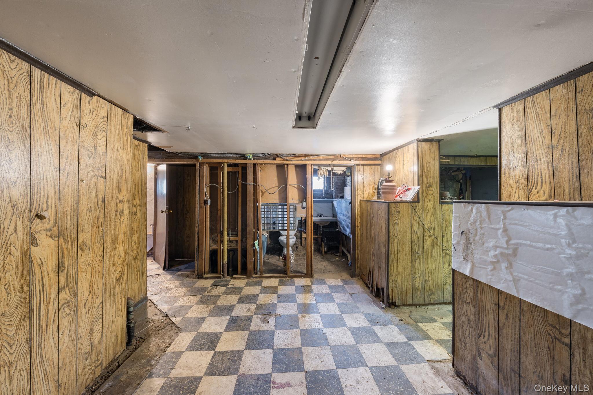 2214 Hermany Avenue Bronx, NY 10473