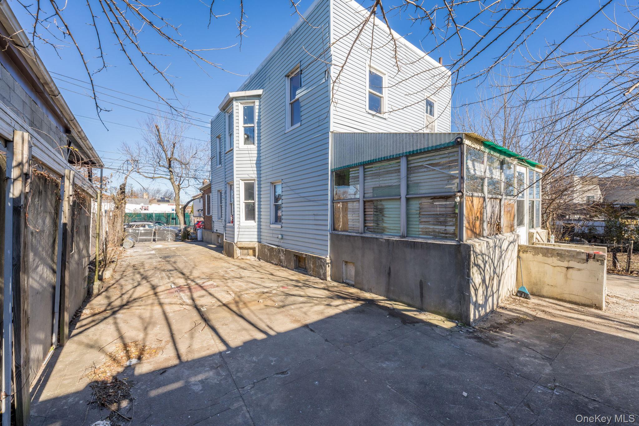 2214 Hermany Avenue Bronx, NY 10473