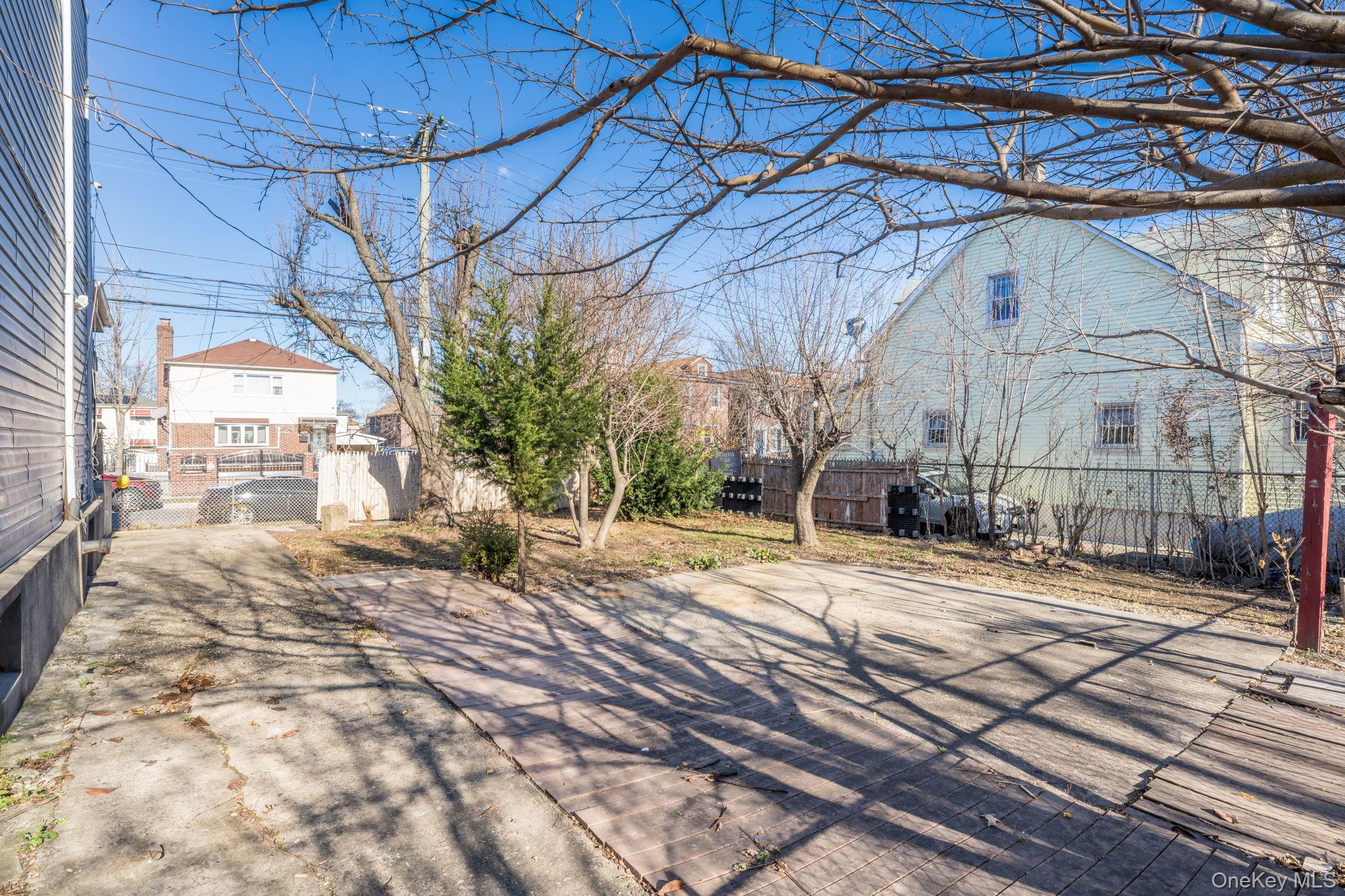 2214 Hermany Avenue Bronx, NY 10473