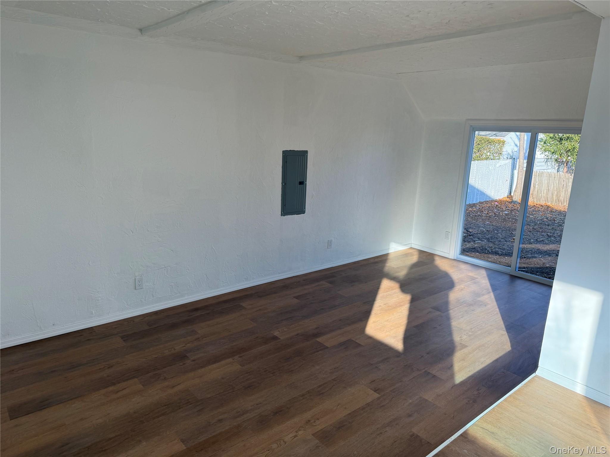 233 West 12th Street Deer Park Deer Park, NY 11729